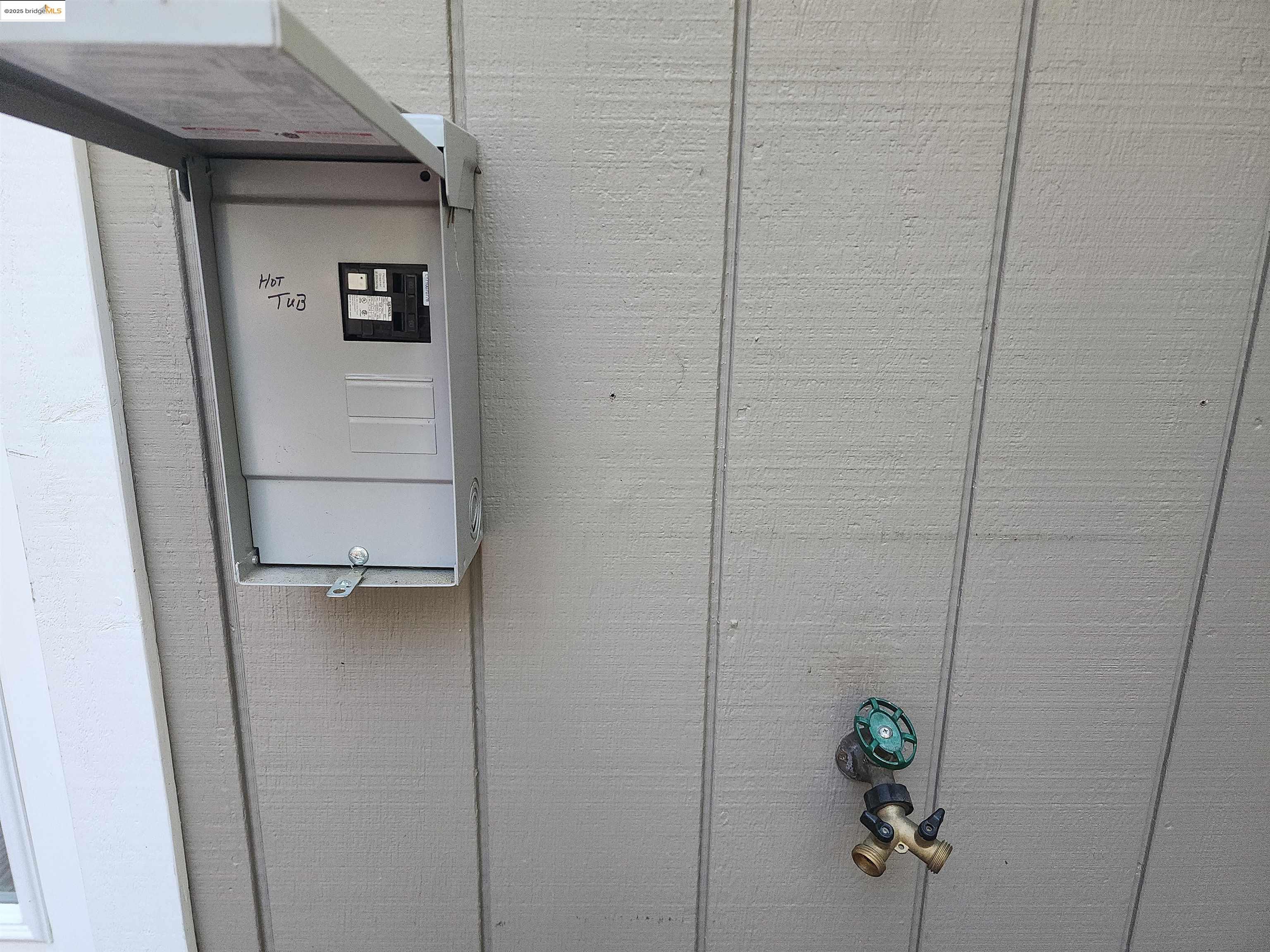 Detail Gallery Image 41 of 44 For 2136 Silver Drive, Arnold,  CA 95223-9575 - 3 Beds | 2/1 Baths