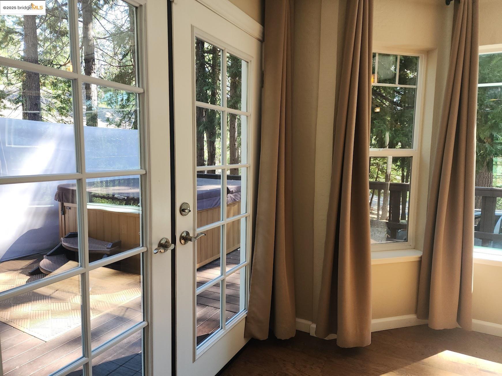Detail Gallery Image 6 of 44 For 2136 Silver Drive, Arnold,  CA 95223-9575 - 3 Beds | 2/1 Baths