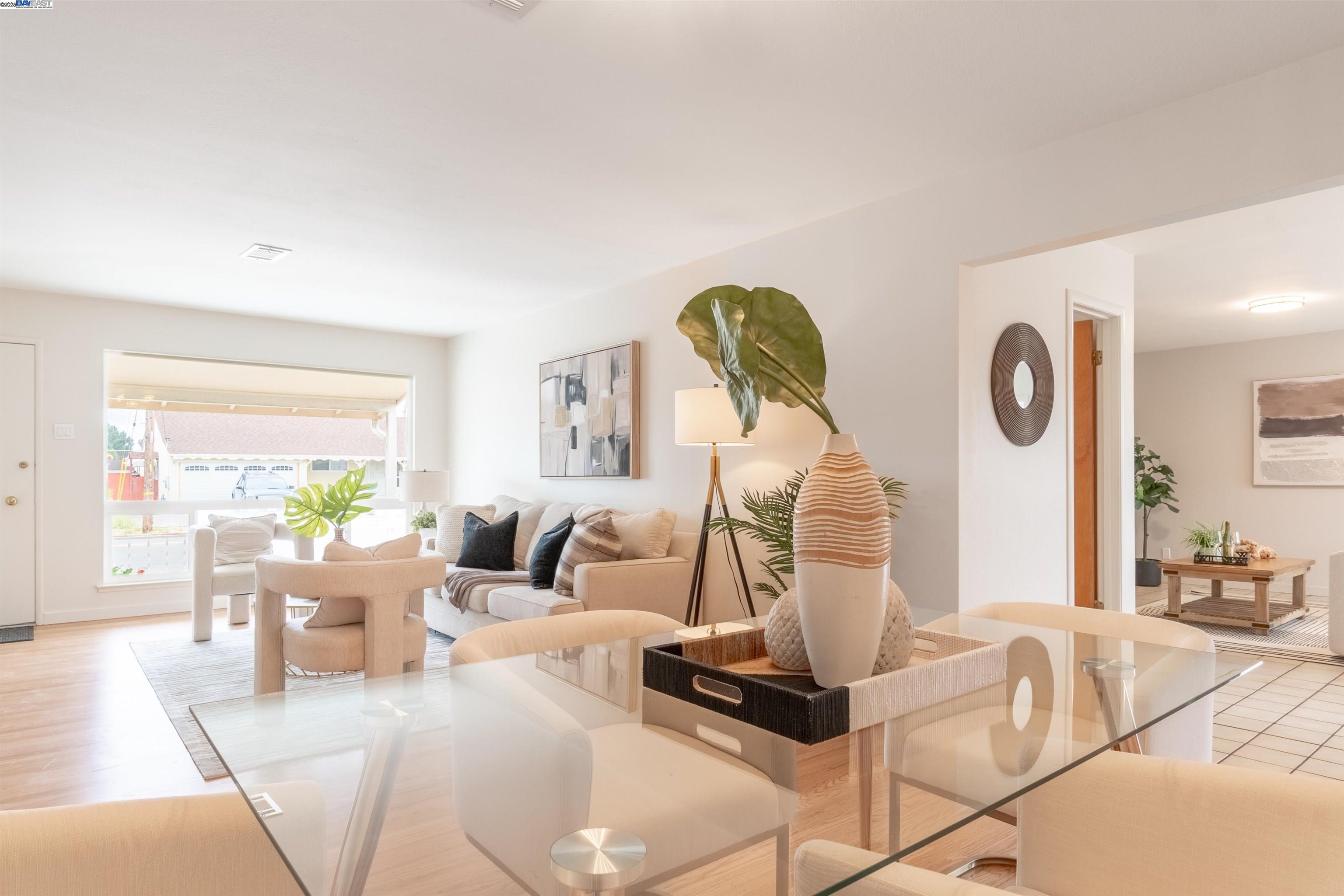 Detail Gallery Image 12 of 35 For 1875 Willow Ave, San Leandro,  CA 94579 - 3 Beds | 2 Baths