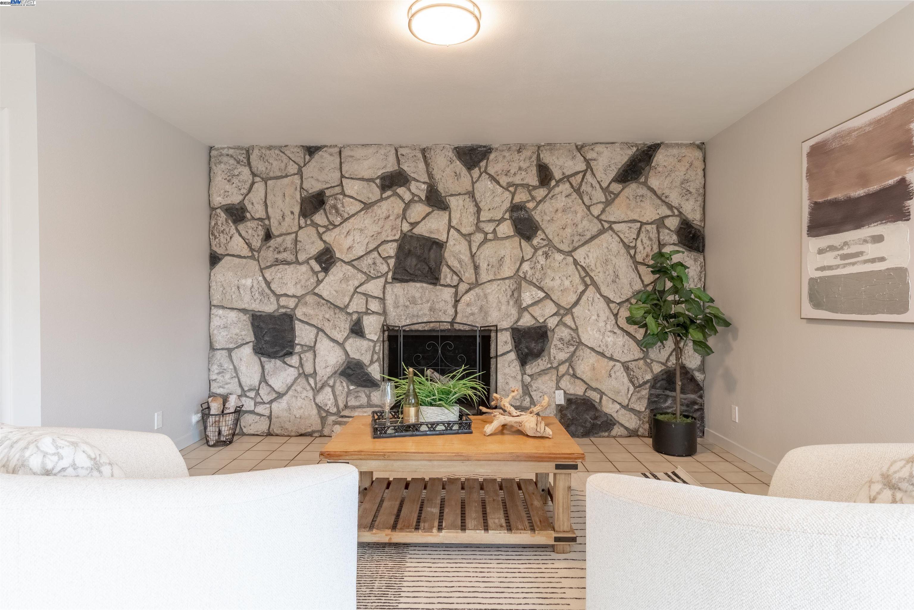 Detail Gallery Image 15 of 35 For 1875 Willow Ave, San Leandro,  CA 94579 - 3 Beds | 2 Baths
