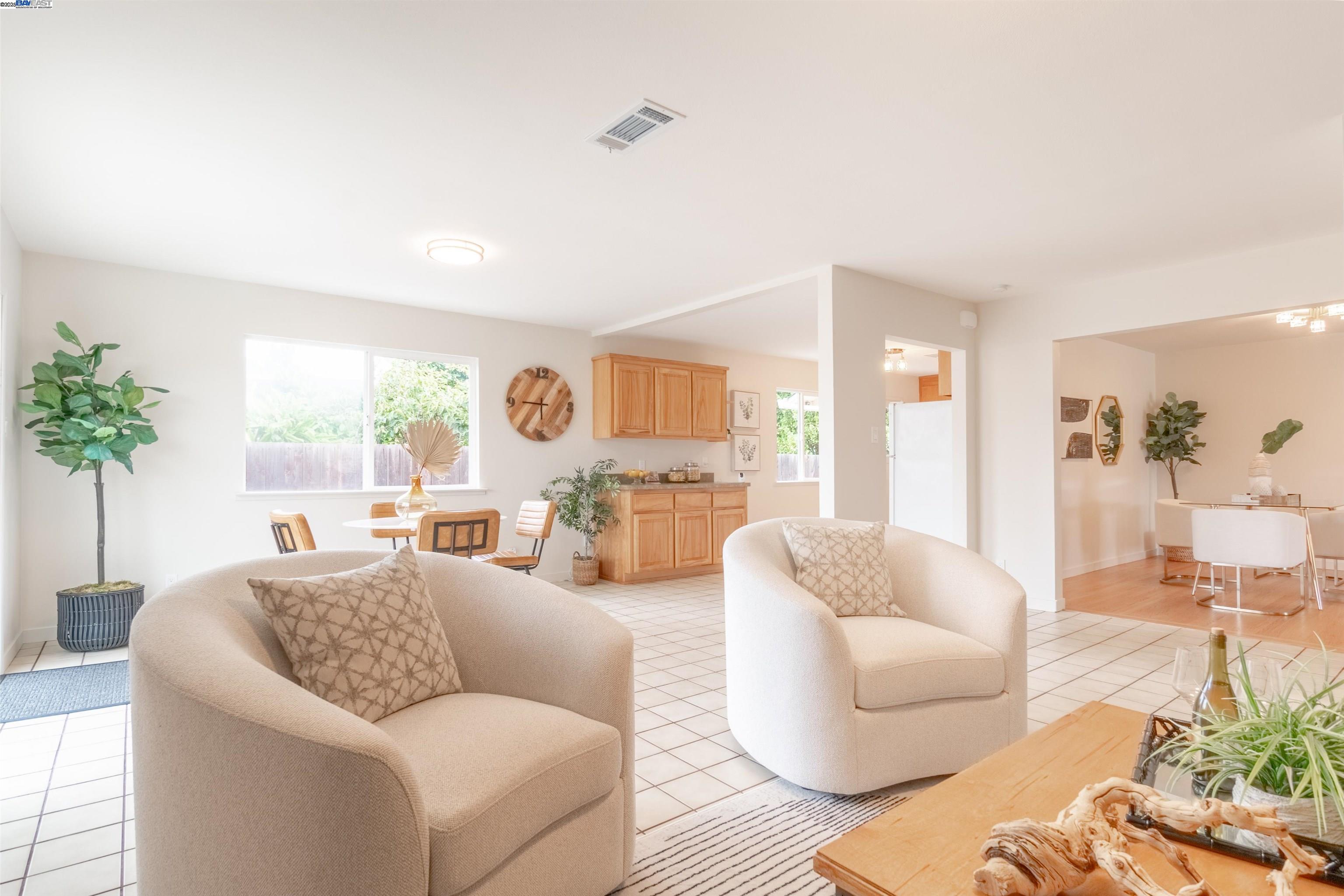 Detail Gallery Image 16 of 35 For 1875 Willow Ave, San Leandro,  CA 94579 - 3 Beds | 2 Baths