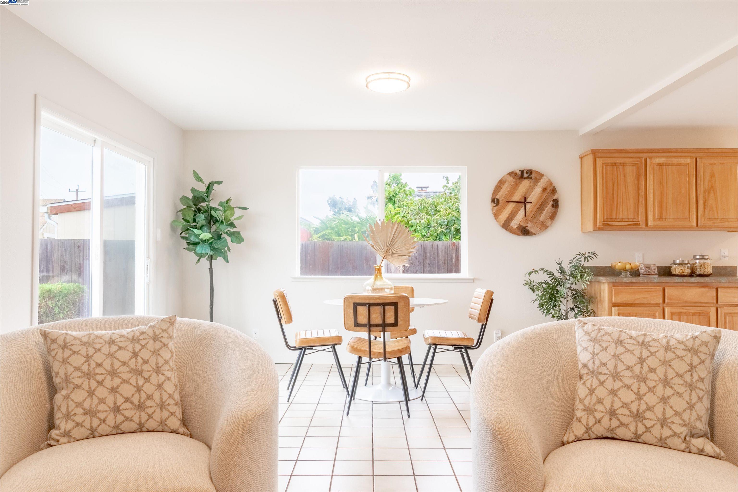 Detail Gallery Image 21 of 35 For 1875 Willow Ave, San Leandro,  CA 94579 - 3 Beds | 2 Baths