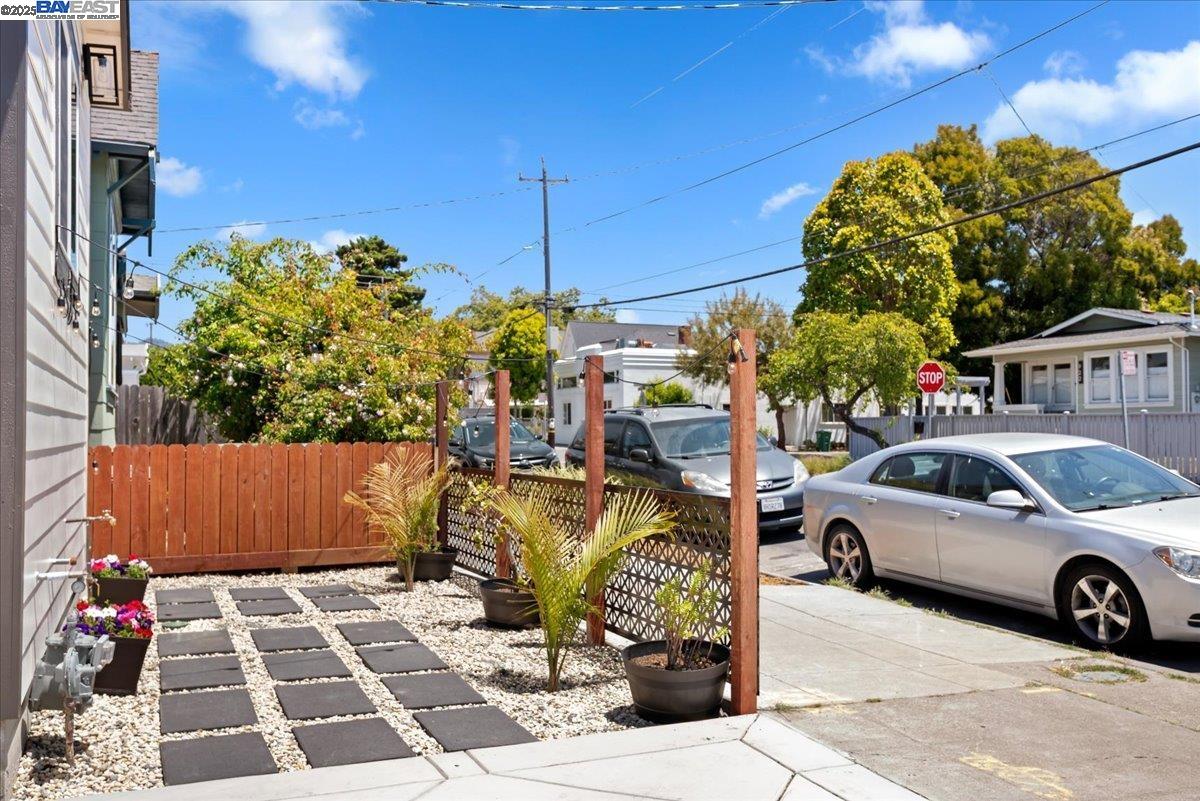 Detail Gallery Image 13 of 48 For 917 Channing Way, Berkeley,  CA 94710 - – Beds | – Baths