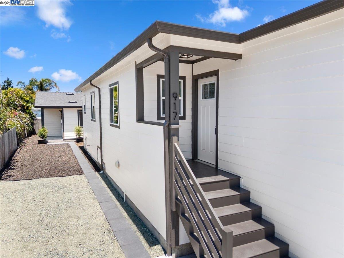 Detail Gallery Image 15 of 48 For 917 Channing Way, Berkeley,  CA 94710 - – Beds | – Baths
