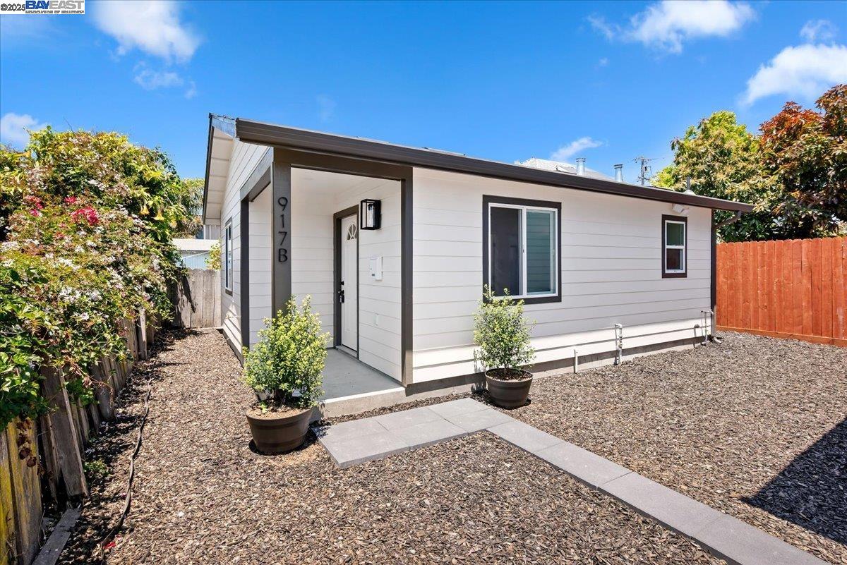 Detail Gallery Image 26 of 48 For 917 Channing Way, Berkeley,  CA 94710 - – Beds | – Baths