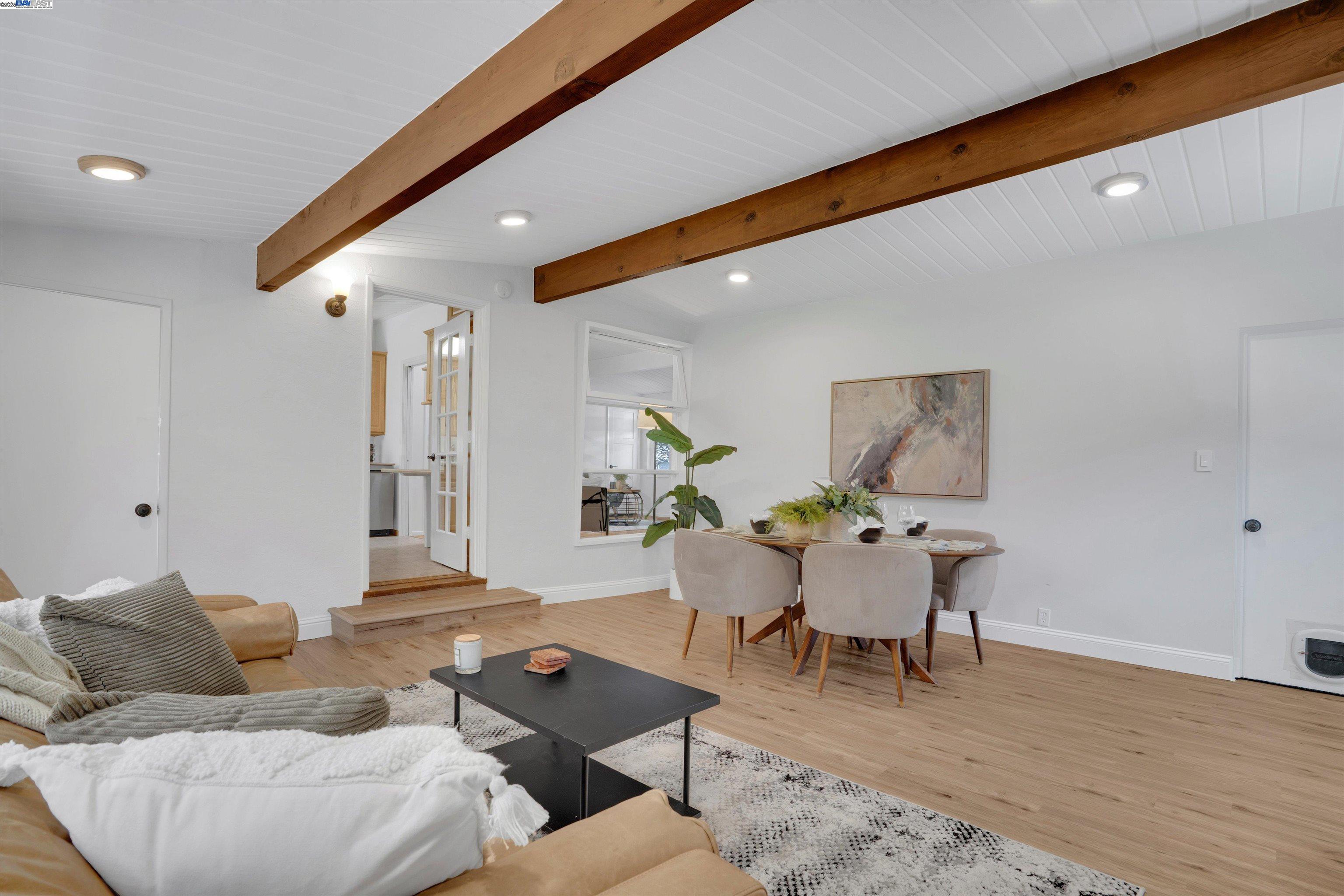Detail Gallery Image 18 of 31 For 956 Tamarack Ave, San Jose,  CA 95128 - 2 Beds | 1 Baths