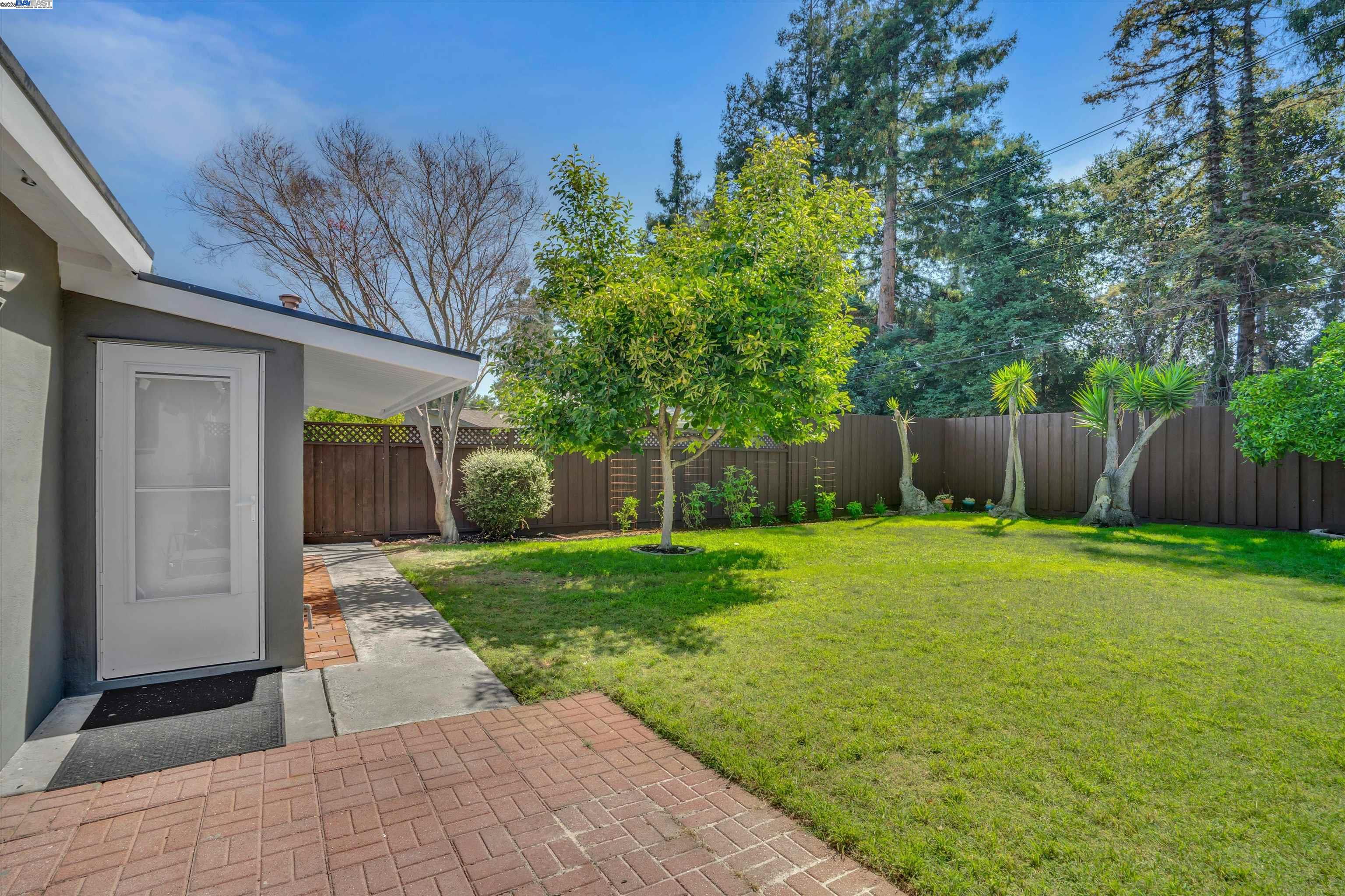 Detail Gallery Image 25 of 31 For 956 Tamarack Ave, San Jose,  CA 95128 - 2 Beds | 1 Baths