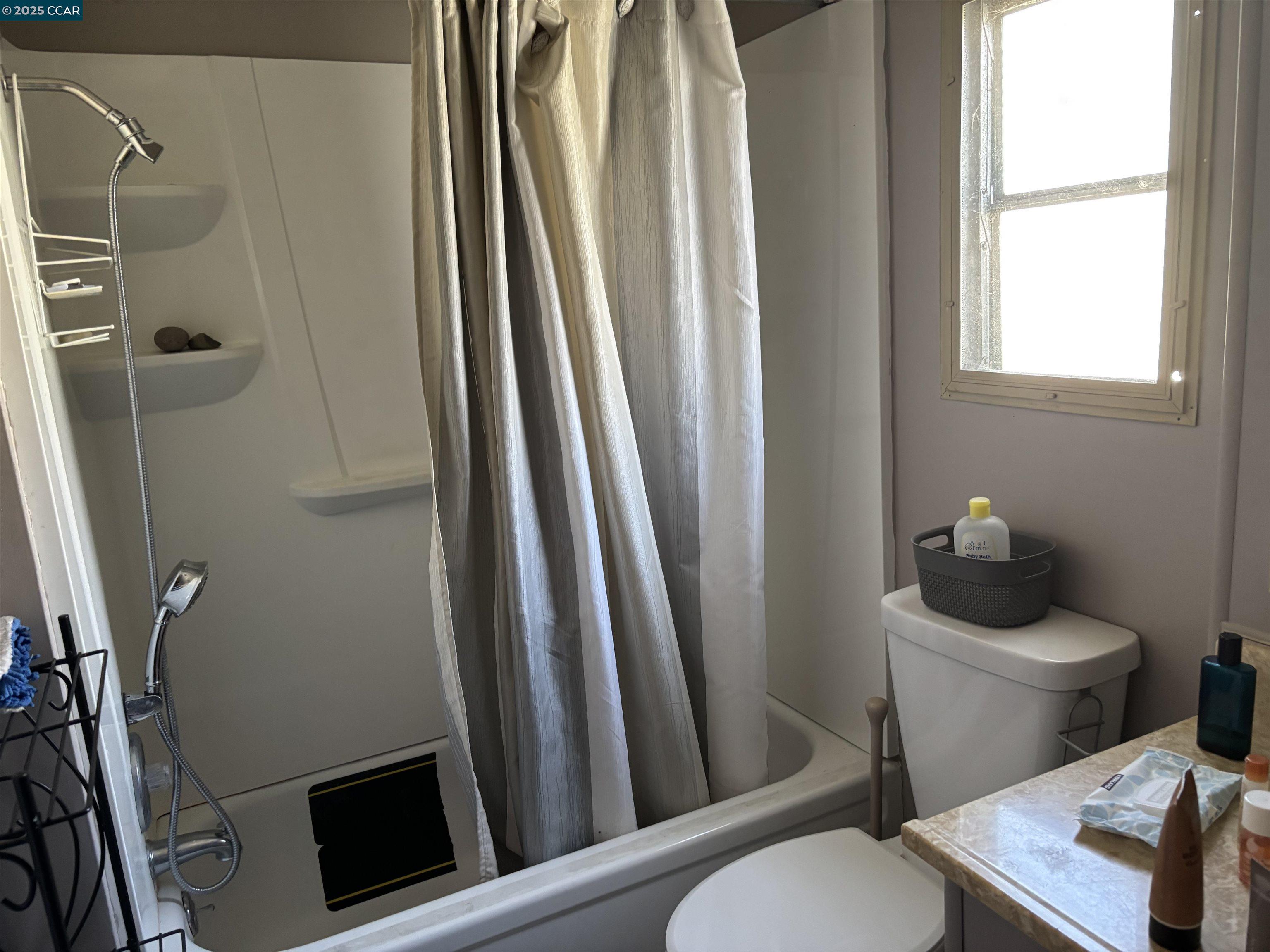 Detail Gallery Image 11 of 12 For 16401 San Pablo #102,  San Pablo,  CA 94806 - 1 Beds | 1 Baths