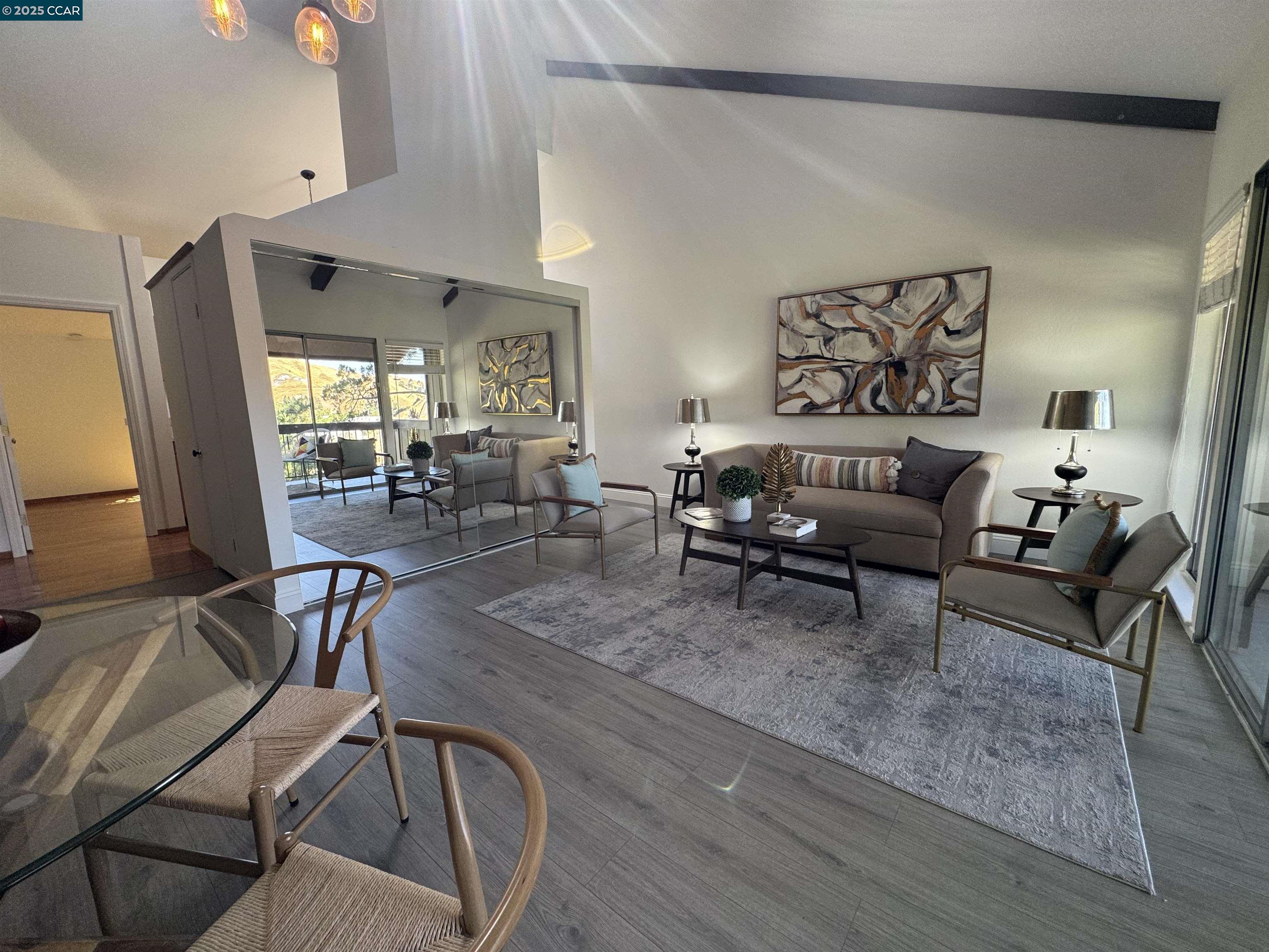 Detail Gallery Image 3 of 21 For 2075 Ascot Dr #221,  Moraga,  CA 94556 - 3 Beds | 2 Baths