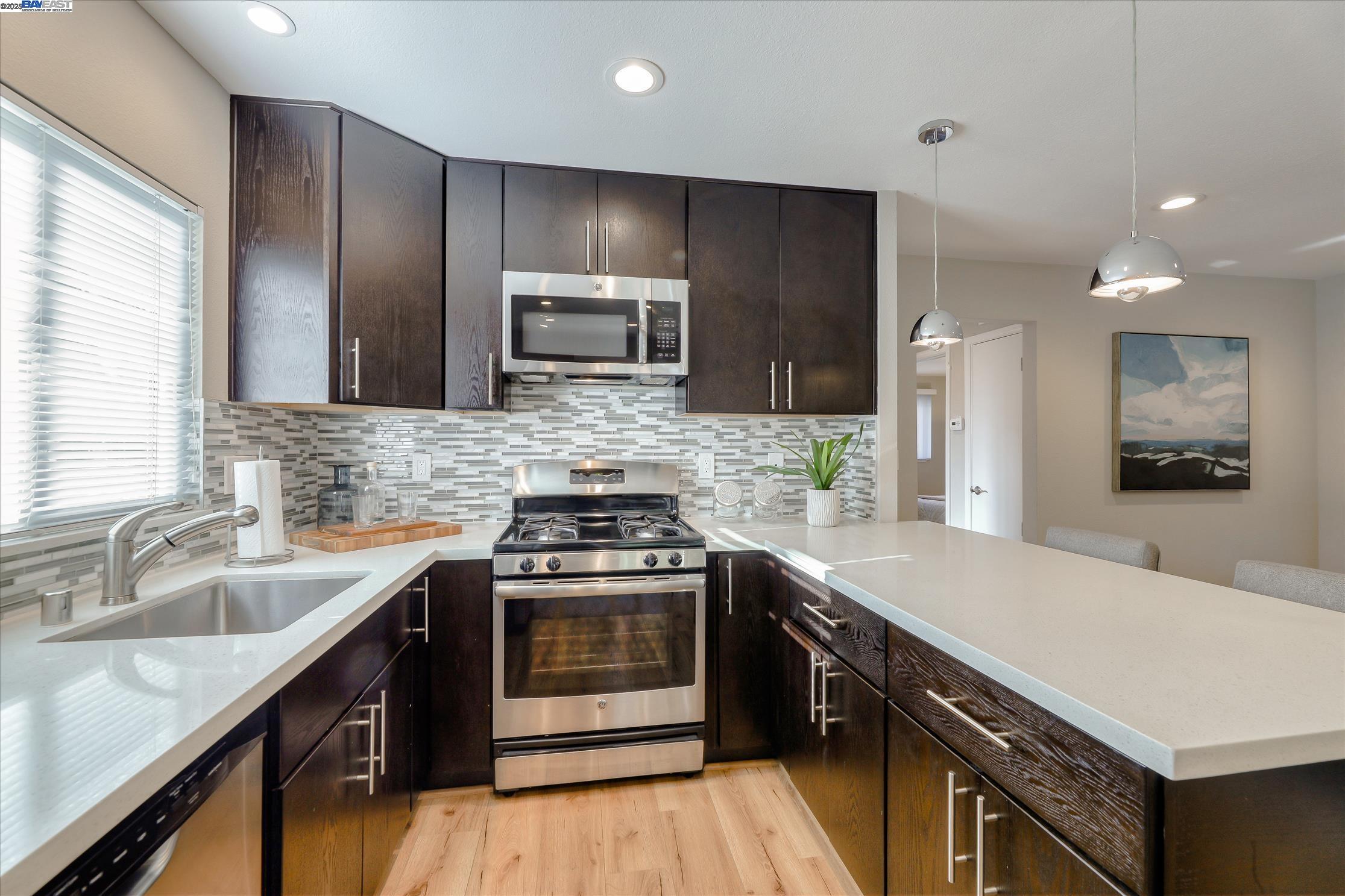 Detail Gallery Image 5 of 11 For 40 Casa Maria Ct a,  Alamo,  CA 94507-0000 - 2 Beds | 1 Baths