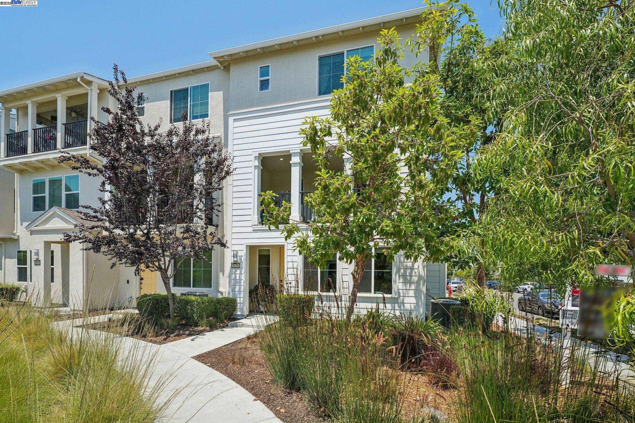 Photo #2: 41105670 Listing 