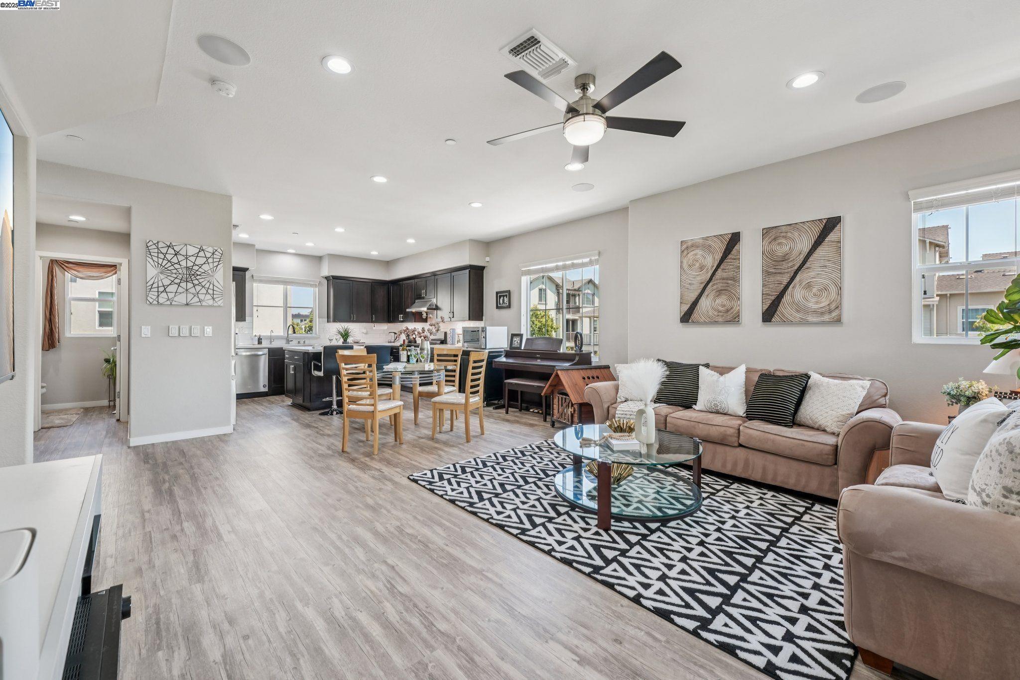 Photo #4: 41105670 Listing 