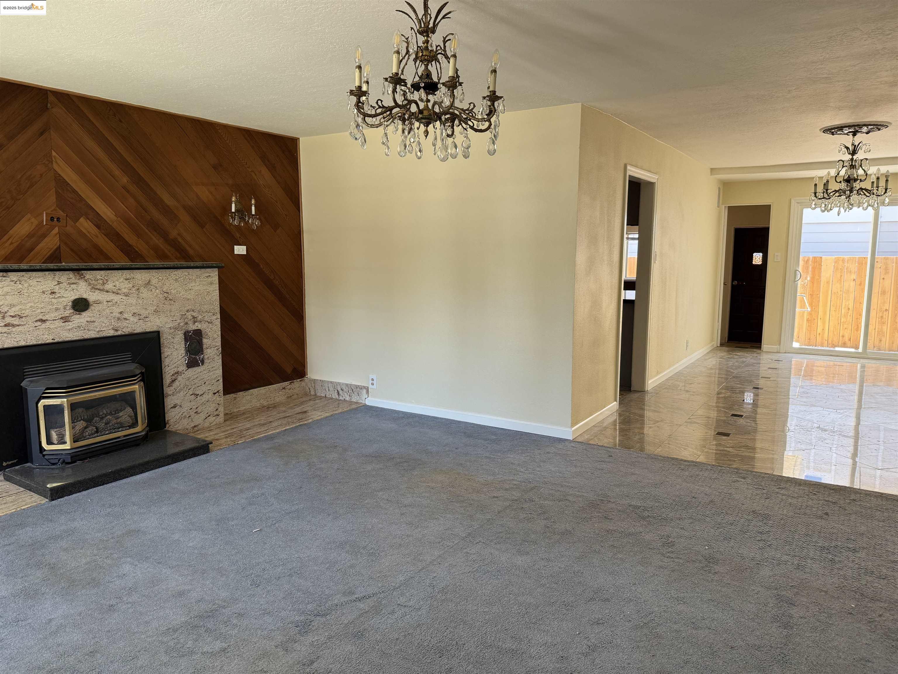 Detail Gallery Image 7 of 11 For 980 Acacia Way, Livermore,  CA 94550-9999 - 3 Beds | 2 Baths