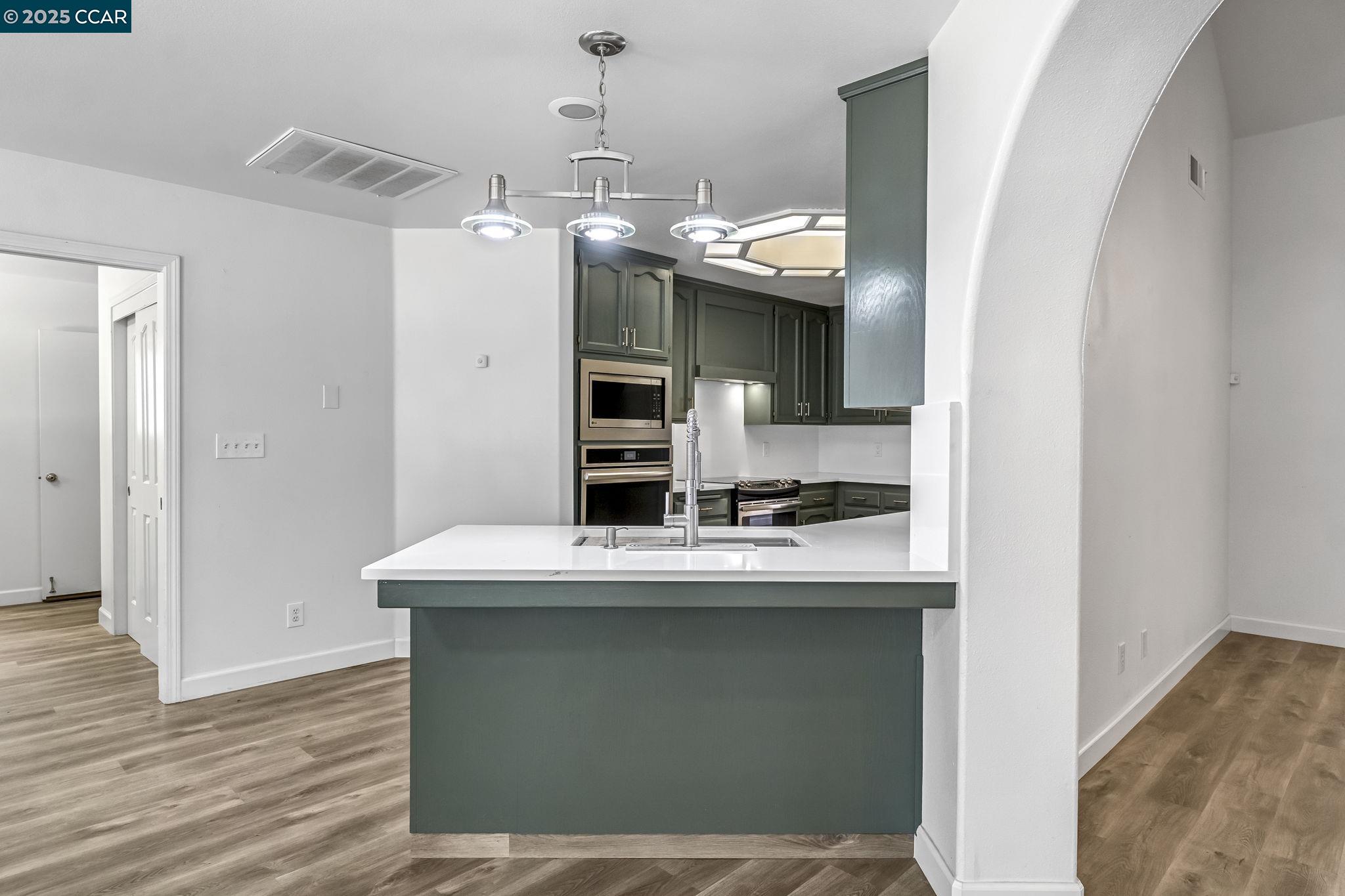 Detail Gallery Image 13 of 52 For 36065 Manon, Madera,  CA 93637 - 5 Beds | 3/1 Baths
