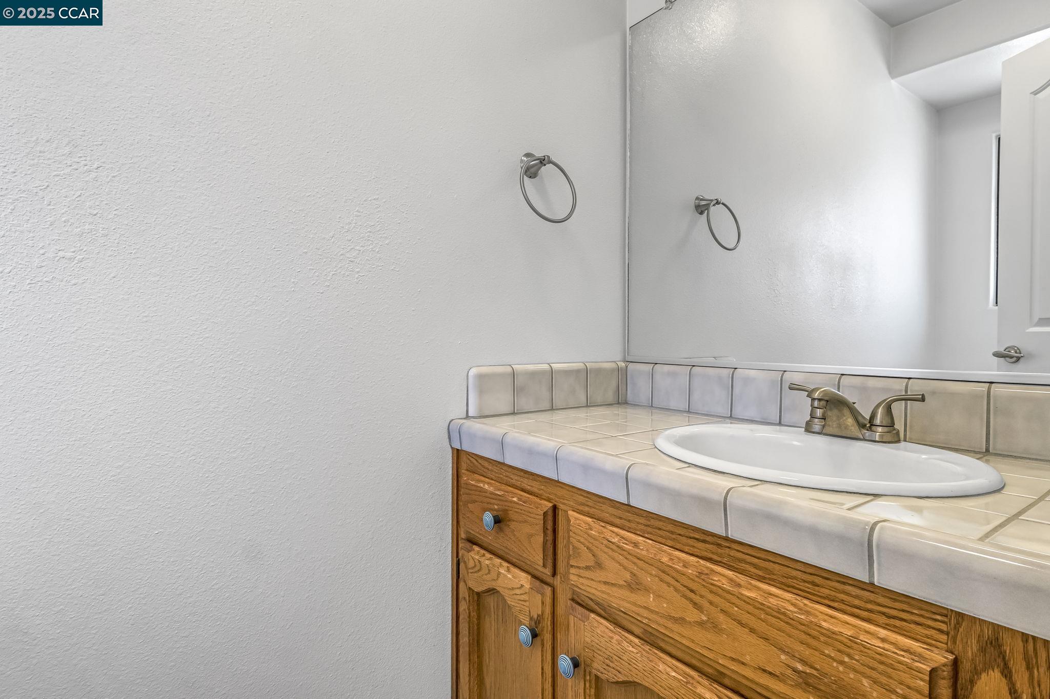 Detail Gallery Image 25 of 52 For 36065 Manon, Madera,  CA 93637 - 5 Beds | 3/1 Baths