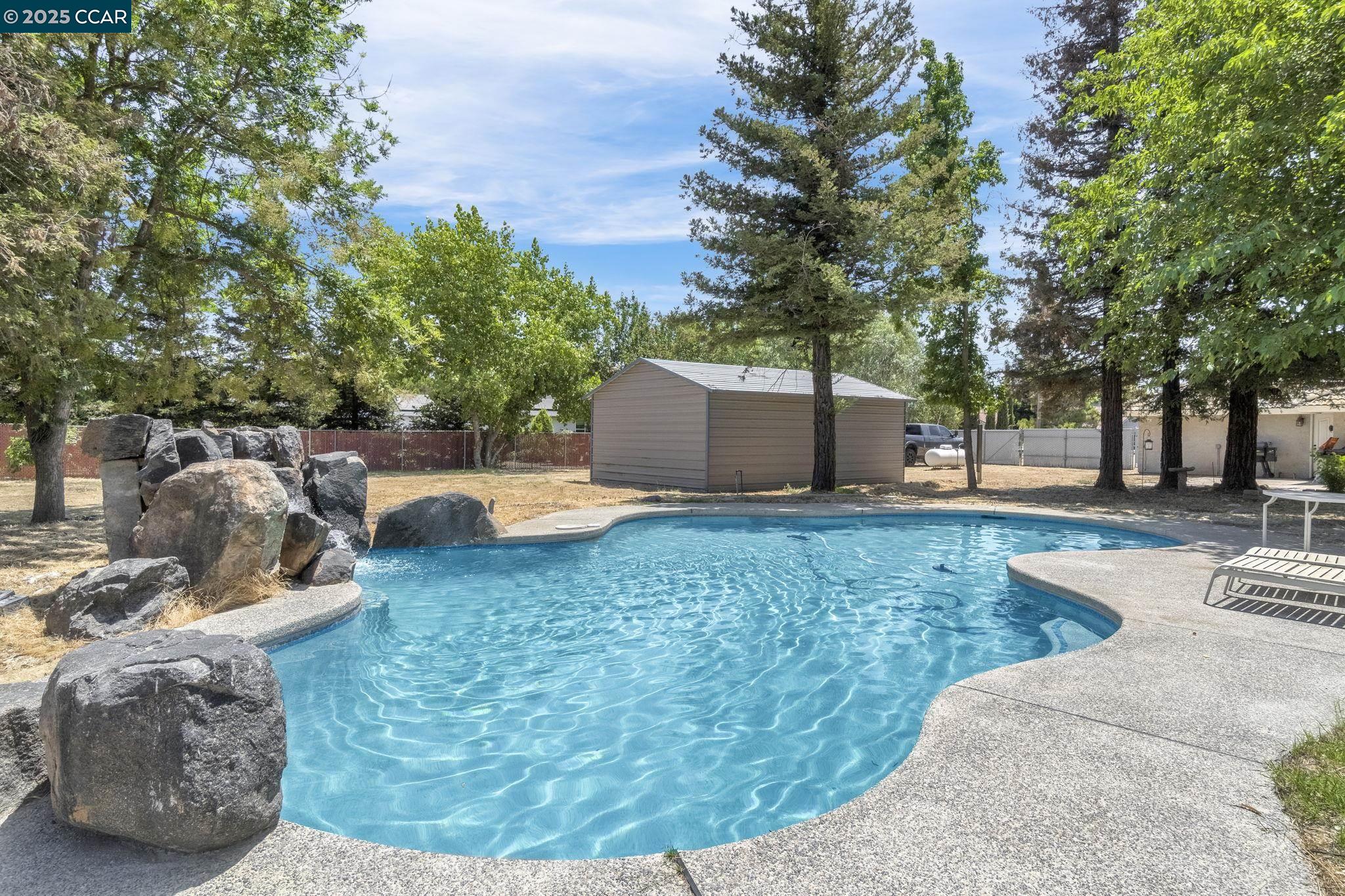 Detail Gallery Image 45 of 52 For 36065 Manon, Madera,  CA 93637 - 5 Beds | 3/1 Baths