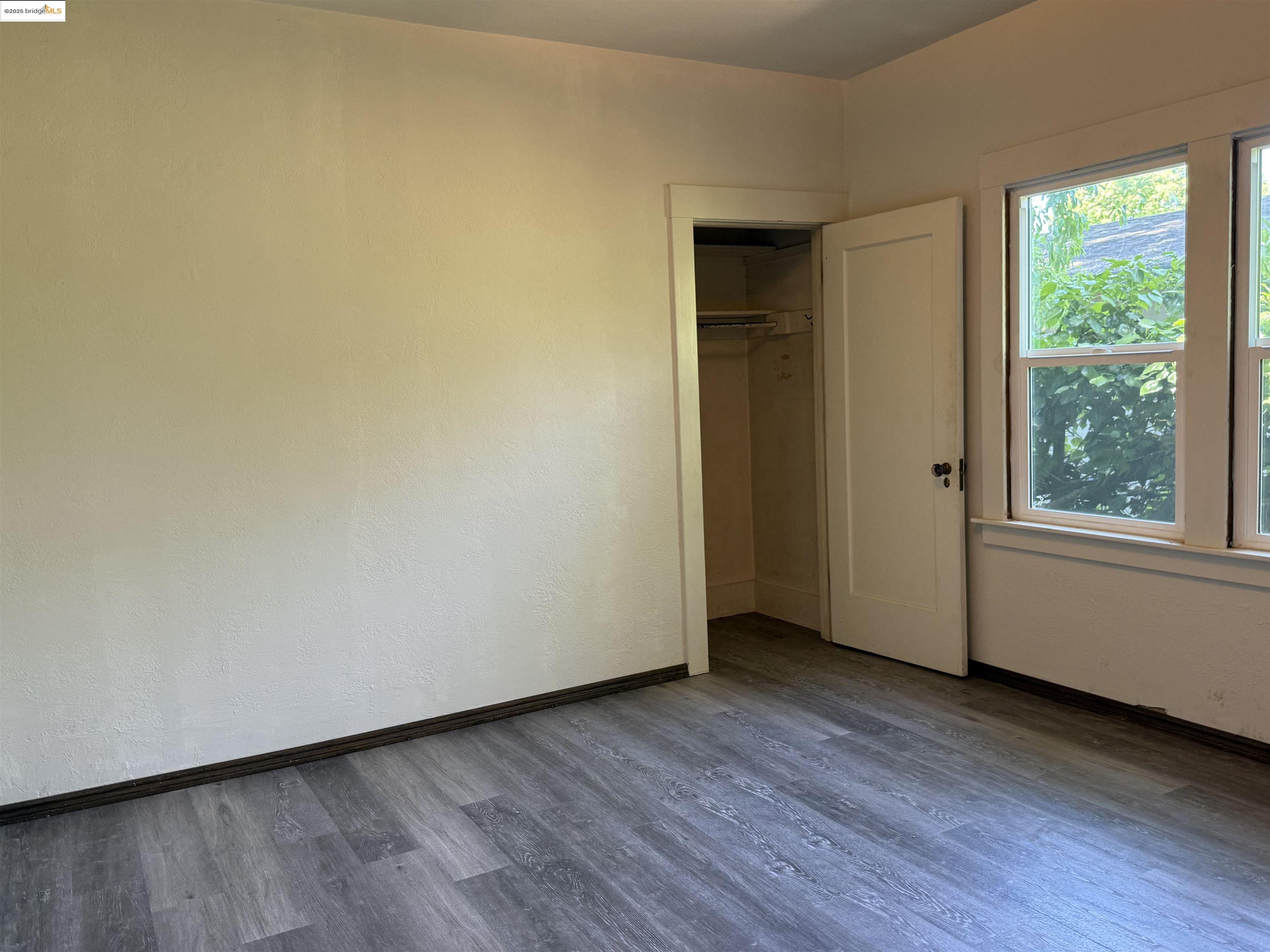 Detail Gallery Image 9 of 9 For 561 Mcleod Street, Livermore,  CA 94550-9999 - 3 Beds | 1 Baths