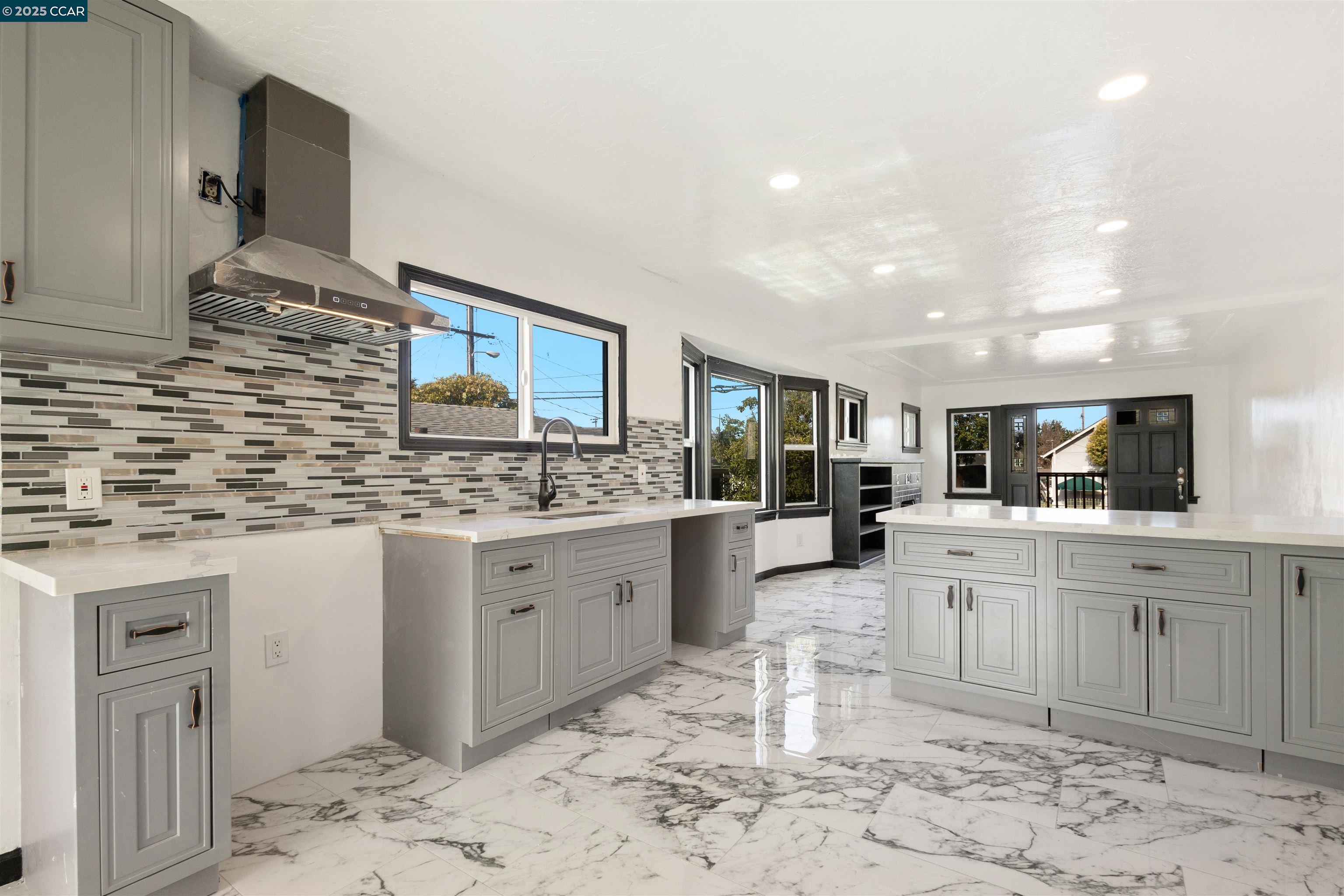 Detail Gallery Image 10 of 31 For 840 7th St, Richmond,  CA 94801 - 3 Beds | 1/1 Baths