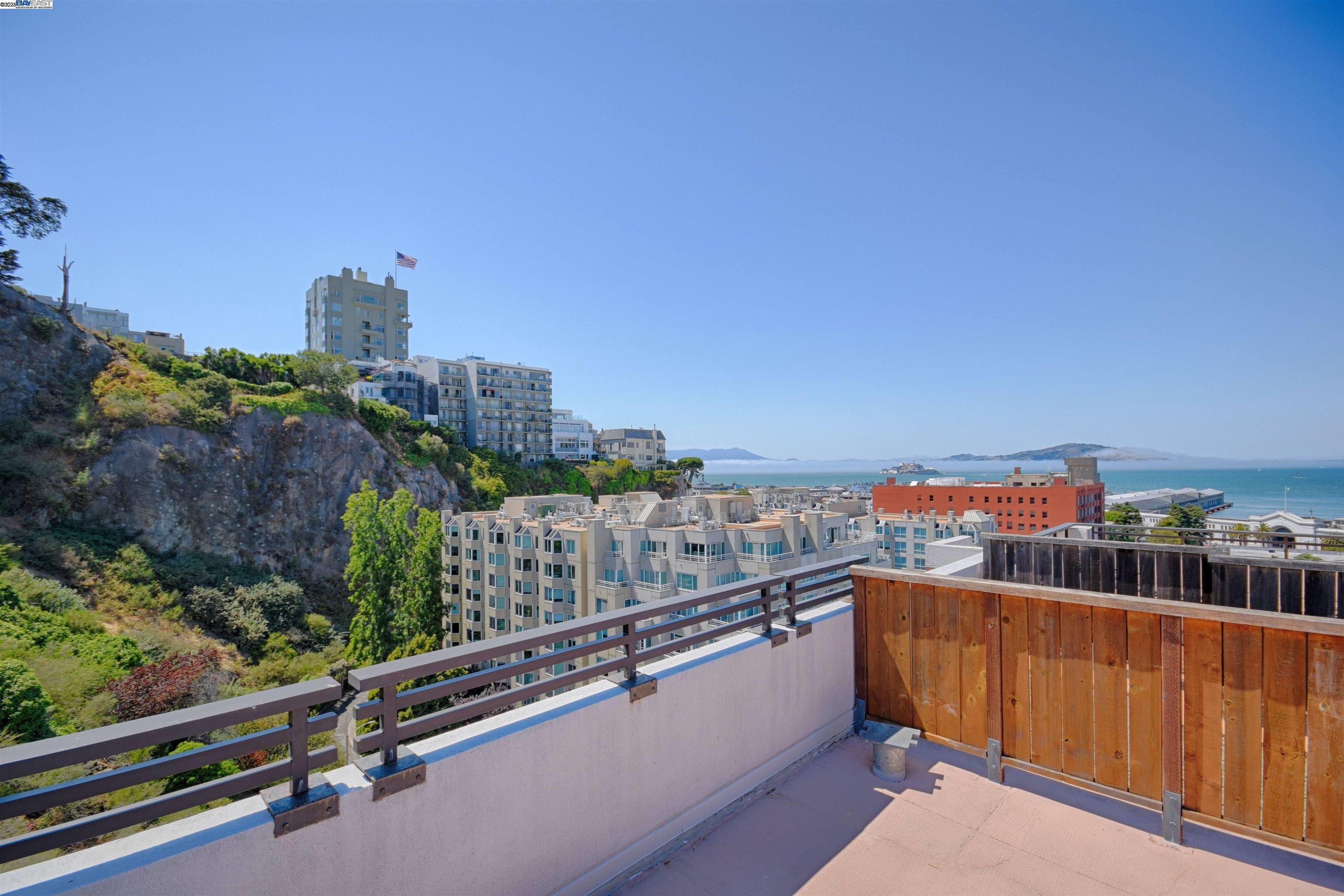 Detail Gallery Image 35 of 41 For 101 Lombard St 109e,  San Francisco,  CA 94111 - 1 Beds | 1/1 Baths
