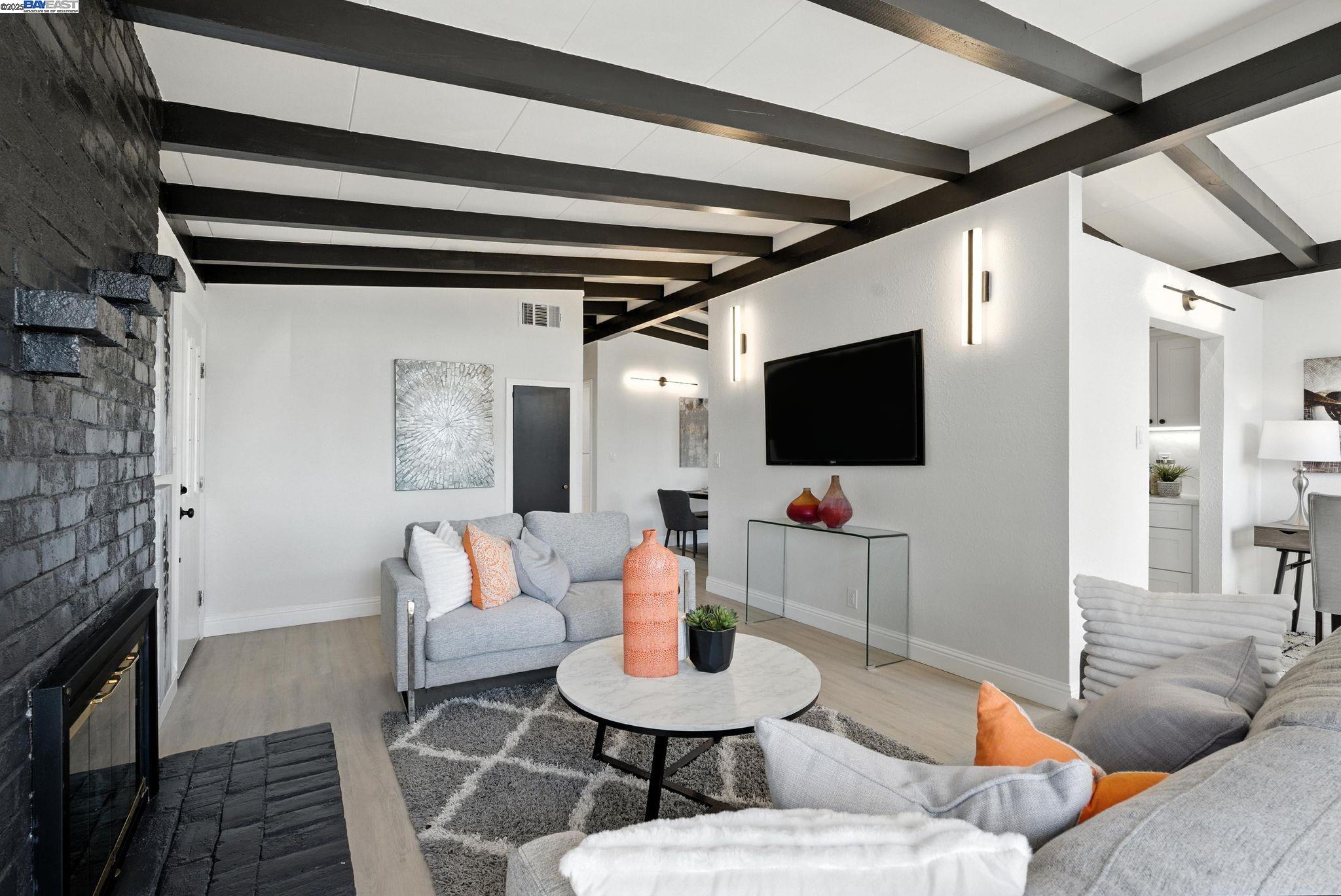 Detail Gallery Image 2 of 30 For 36686 Charles St, Newark,  CA 94560 - 3 Beds | 2 Baths