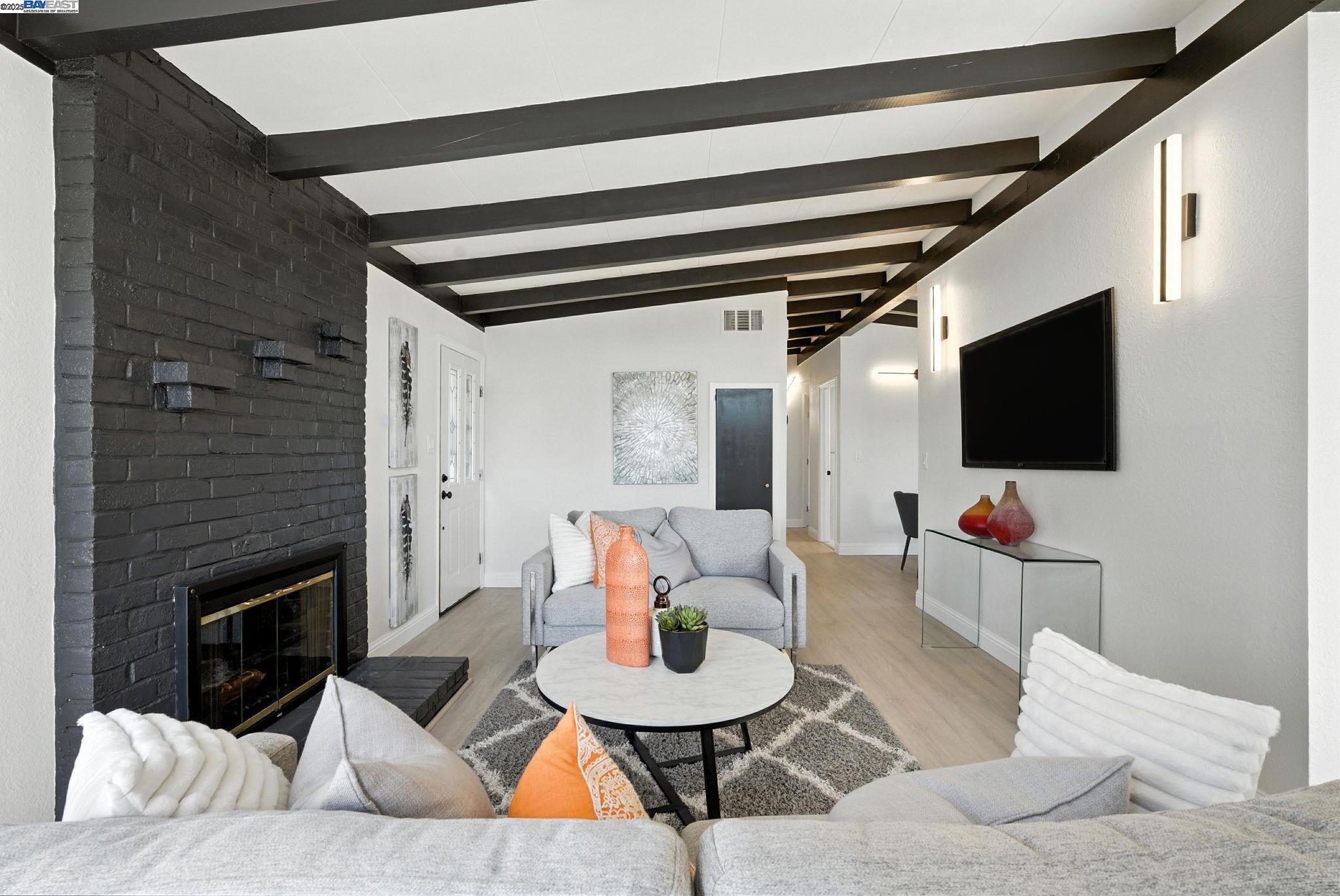 Detail Gallery Image 3 of 30 For 36686 Charles St, Newark,  CA 94560 - 3 Beds | 2 Baths