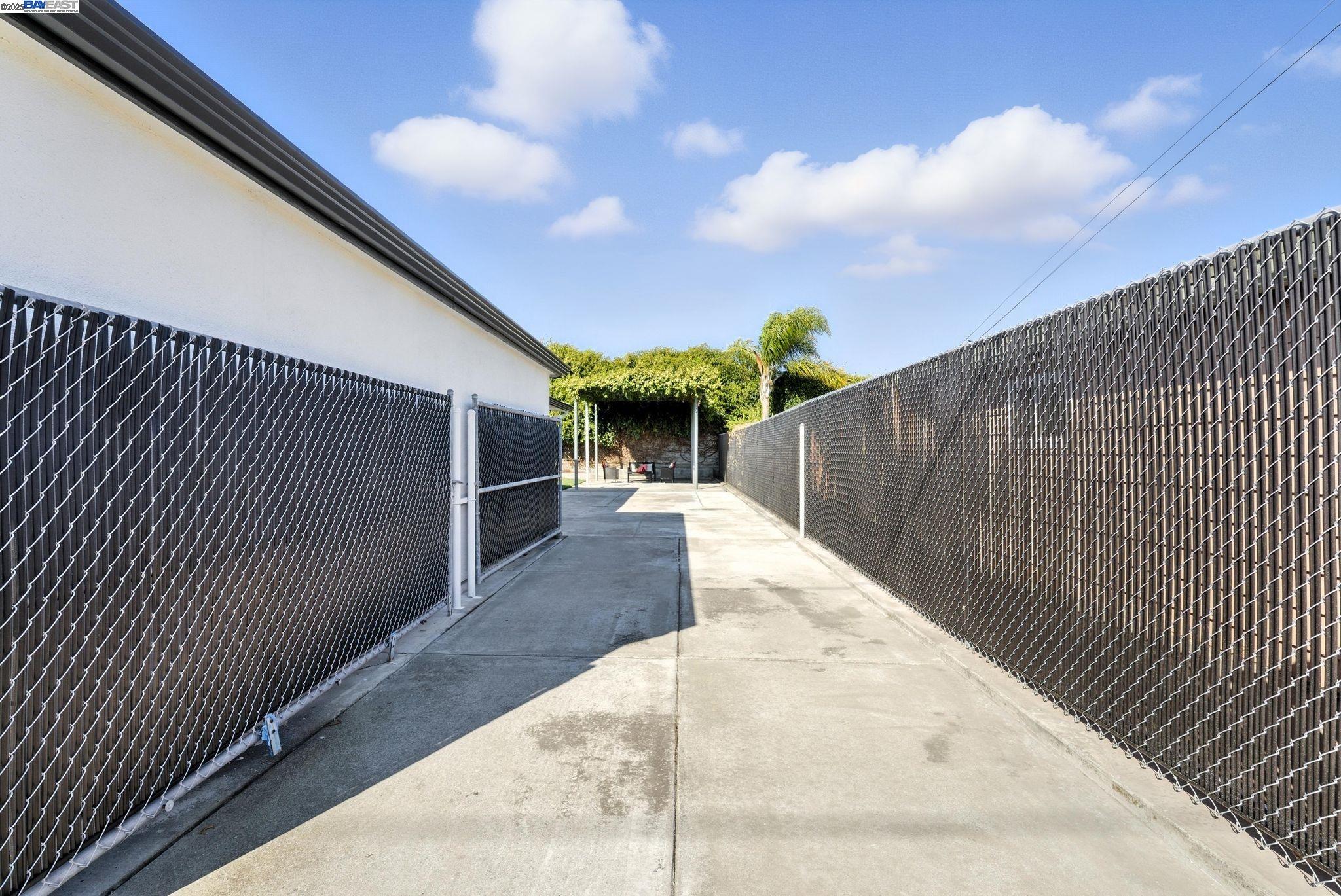 Detail Gallery Image 27 of 30 For 36686 Charles St, Newark,  CA 94560 - 3 Beds | 2 Baths