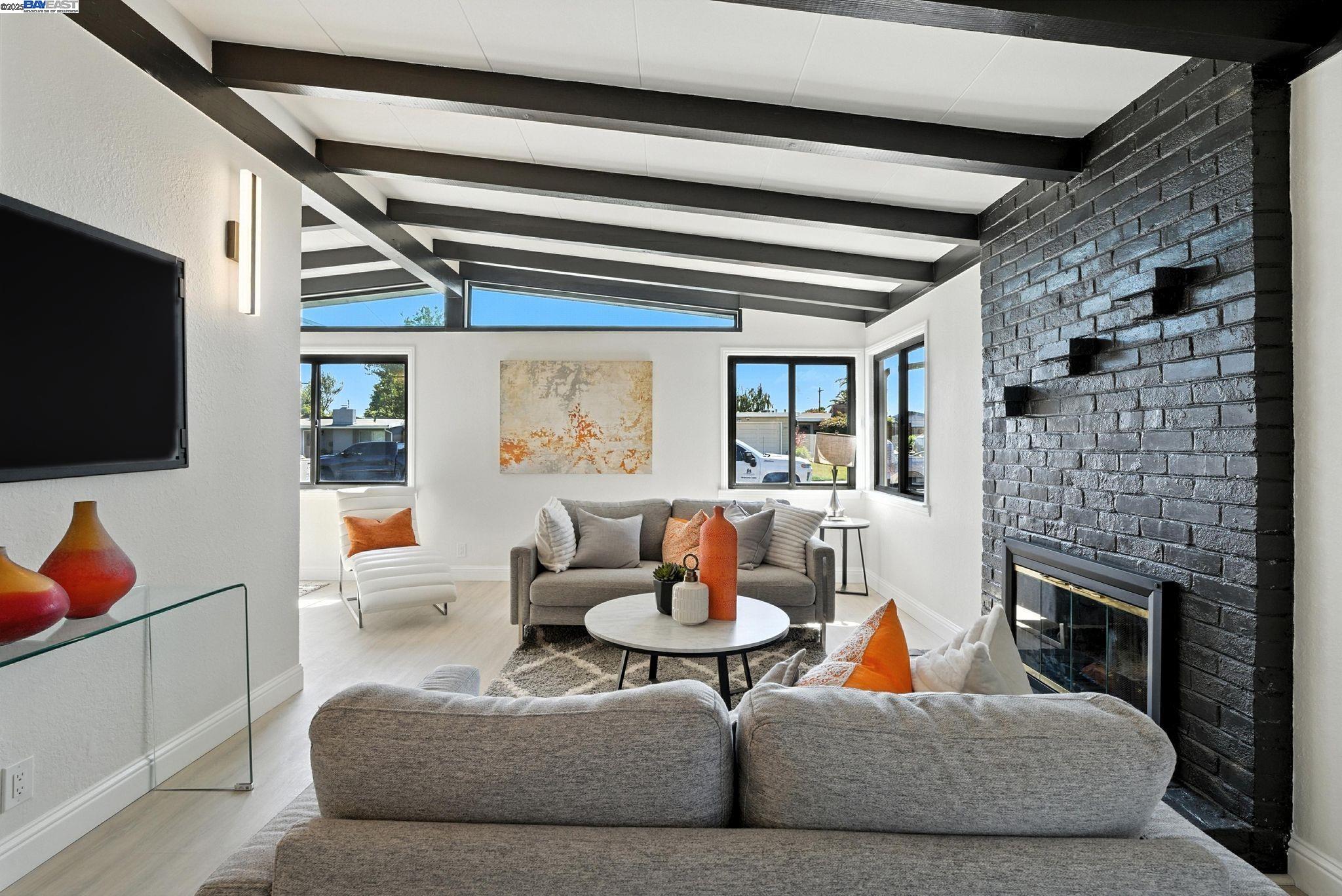 Detail Gallery Image 4 of 30 For 36686 Charles St, Newark,  CA 94560 - 3 Beds | 2 Baths