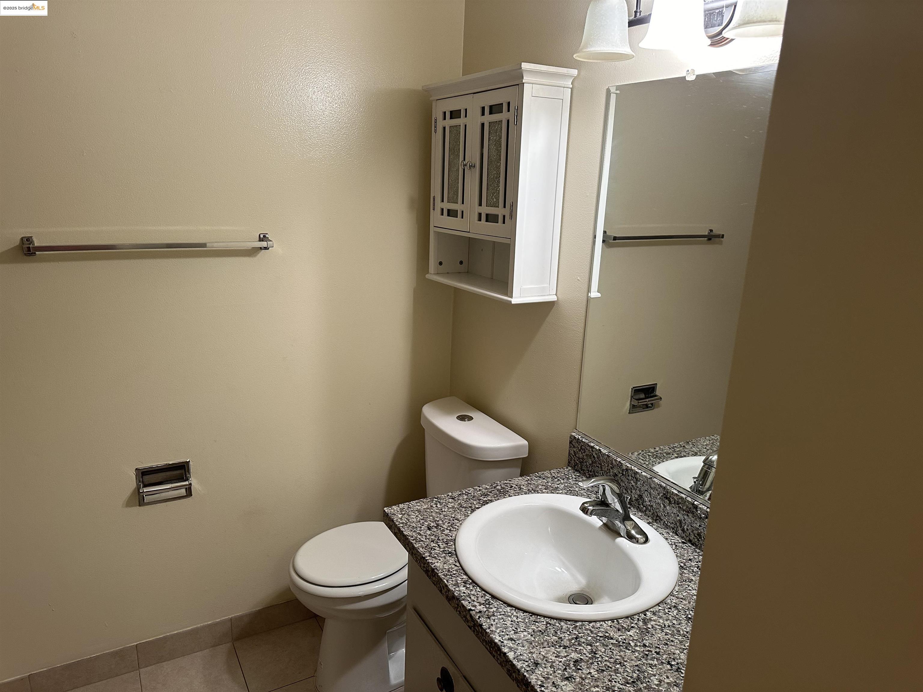 Detail Gallery Image 10 of 15 For 3612 Jamison Way #4,  Castro Valley,  CA 94546 - 2 Beds | 2 Baths