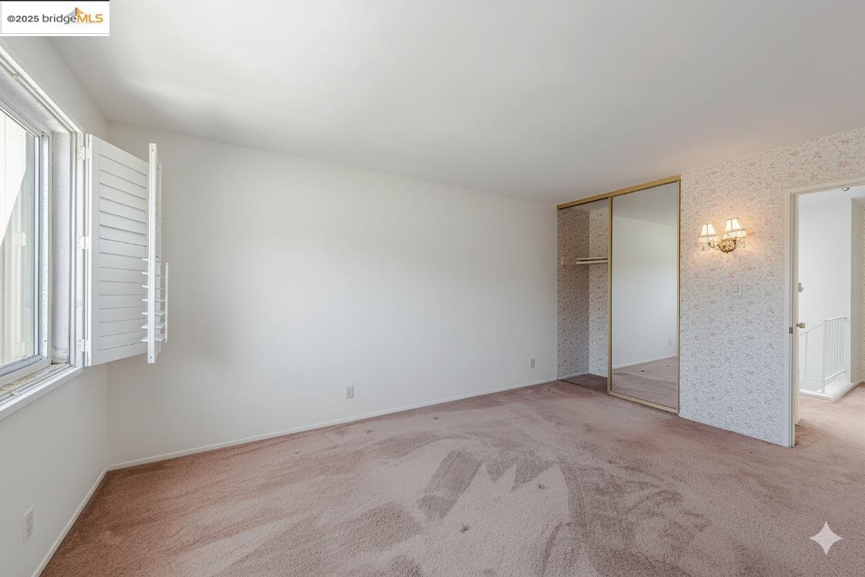 Detail Gallery Image 19 of 38 For 1160 Marianas Ln, Alameda,  CA 94502 - 3 Beds | 2/1 Baths