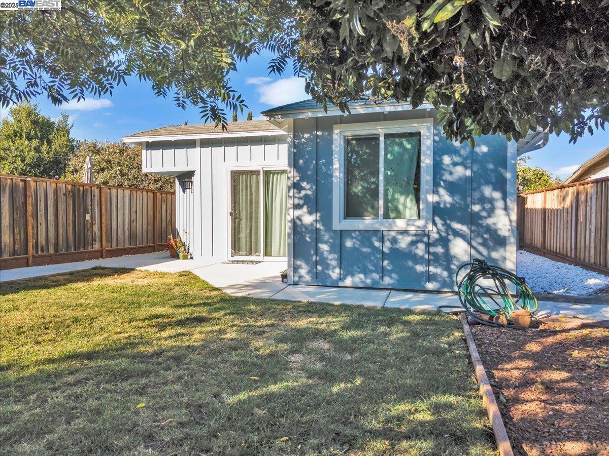 Detail Gallery Image 6 of 25 For 2140 W Avenue 134th, San Leandro,  CA 94577 - 3 Beds | 2 Baths