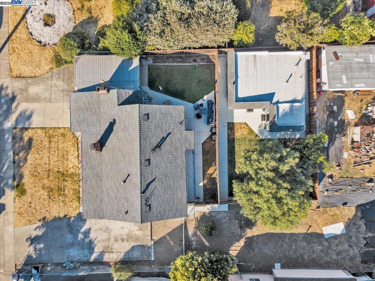 Detail Gallery Image 7 of 25 For 2140 W Avenue 134th, San Leandro,  CA 94577 - 3 Beds | 2 Baths