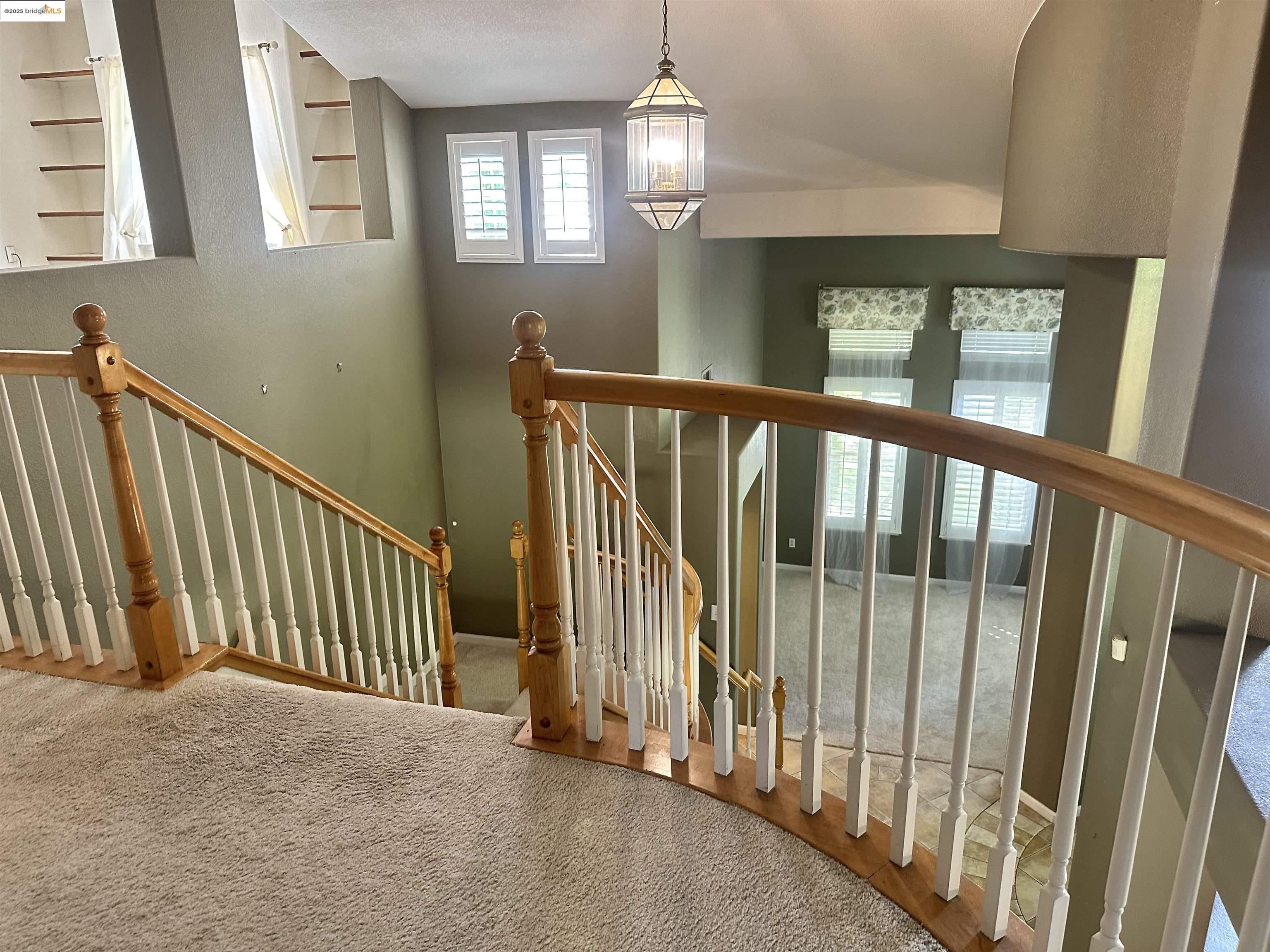 Detail Gallery Image 8 of 18 For 1531 Siemering Wy, Stockton,  CA 95209-9999 - 4 Beds | 3/1 Baths