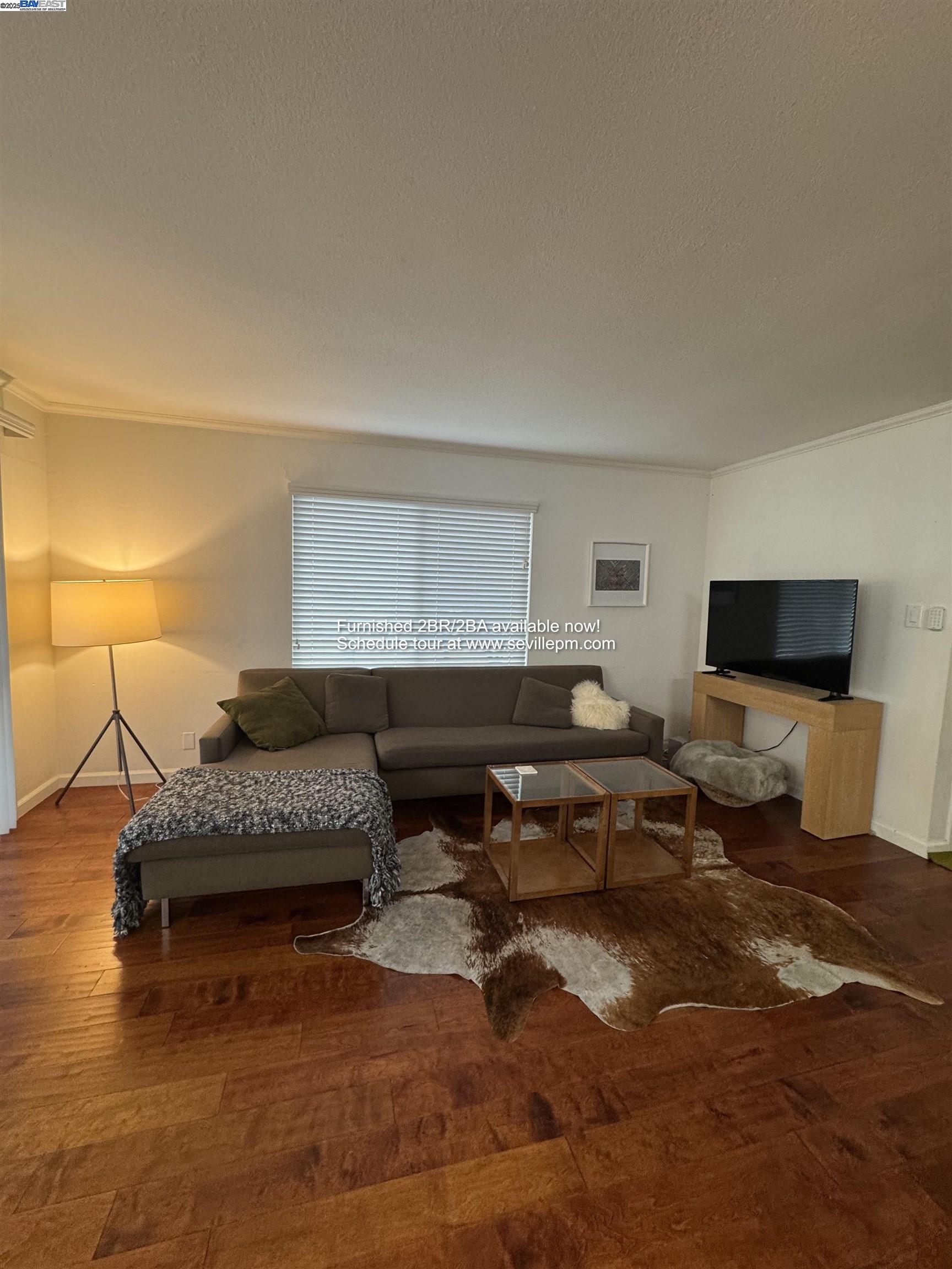 Detail Gallery Image 8 of 21 For 3701 Park Boulevard Way a,  Oakland,  CA 94610 - 2 Beds | 2 Baths