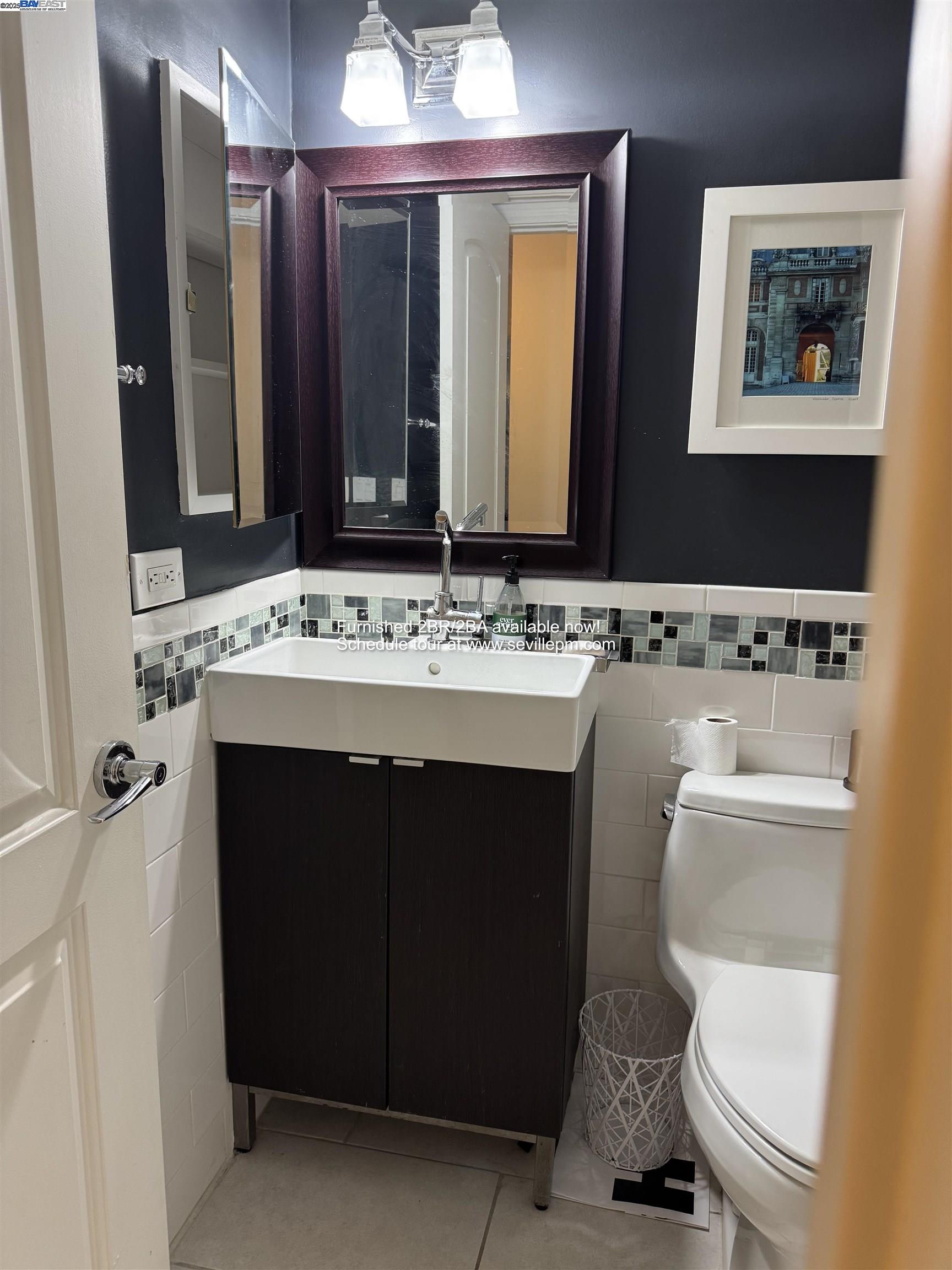 Detail Gallery Image 9 of 21 For 3701 Park Boulevard Way a,  Oakland,  CA 94610 - 2 Beds | 2 Baths