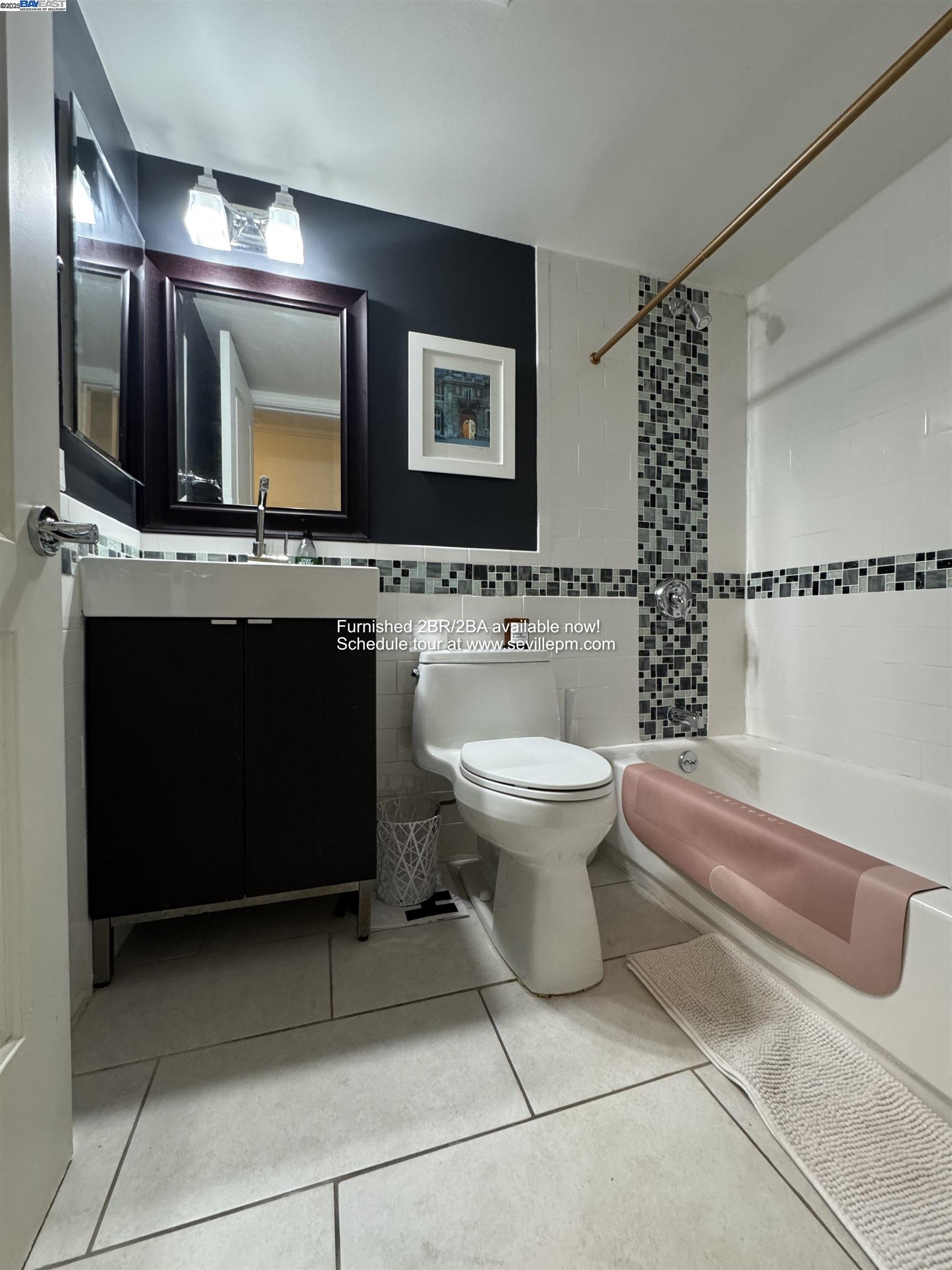 Detail Gallery Image 10 of 21 For 3701 Park Boulevard Way a,  Oakland,  CA 94610 - 2 Beds | 2 Baths