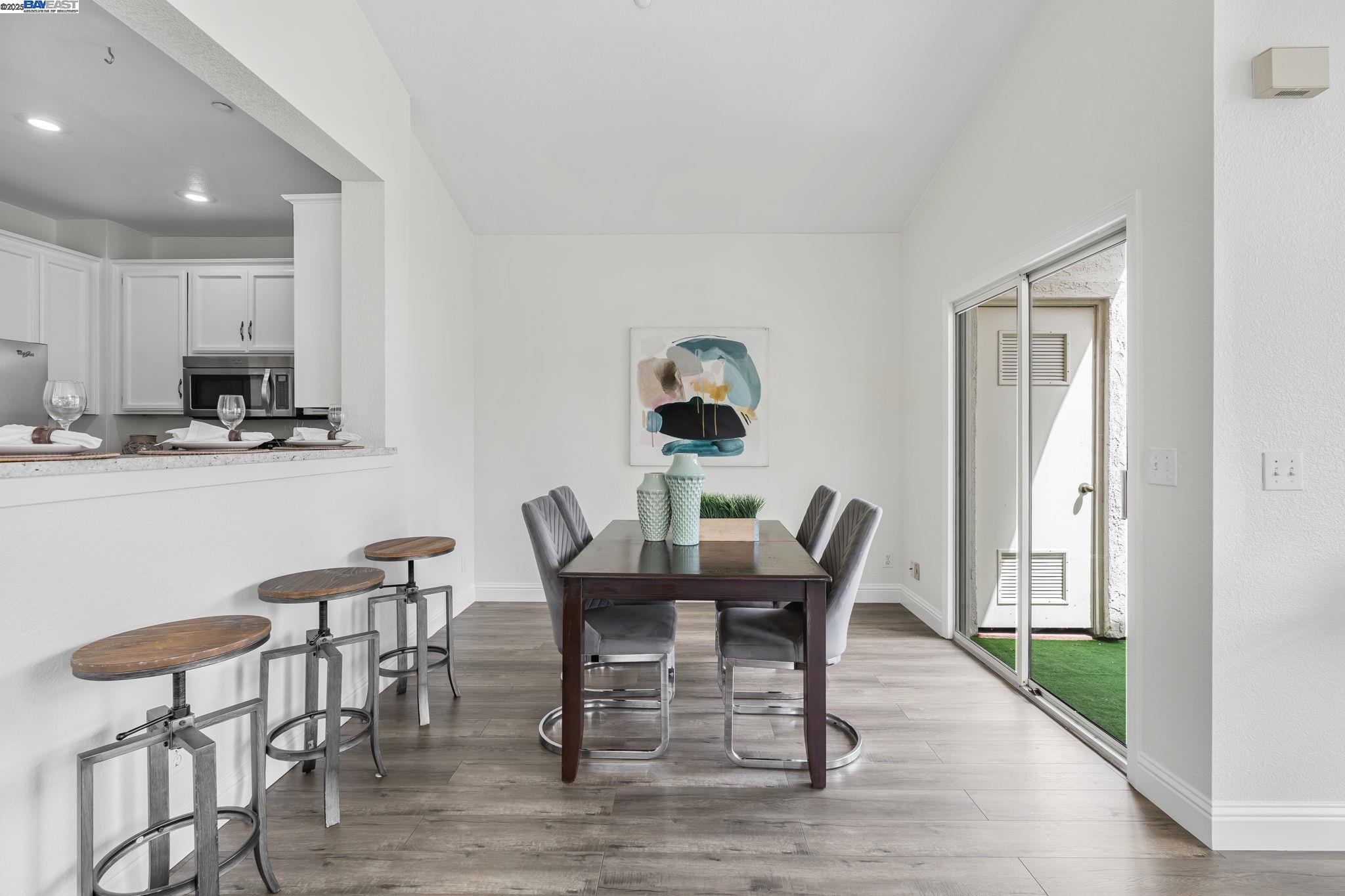 Photo #4: 41105699 Listing 
