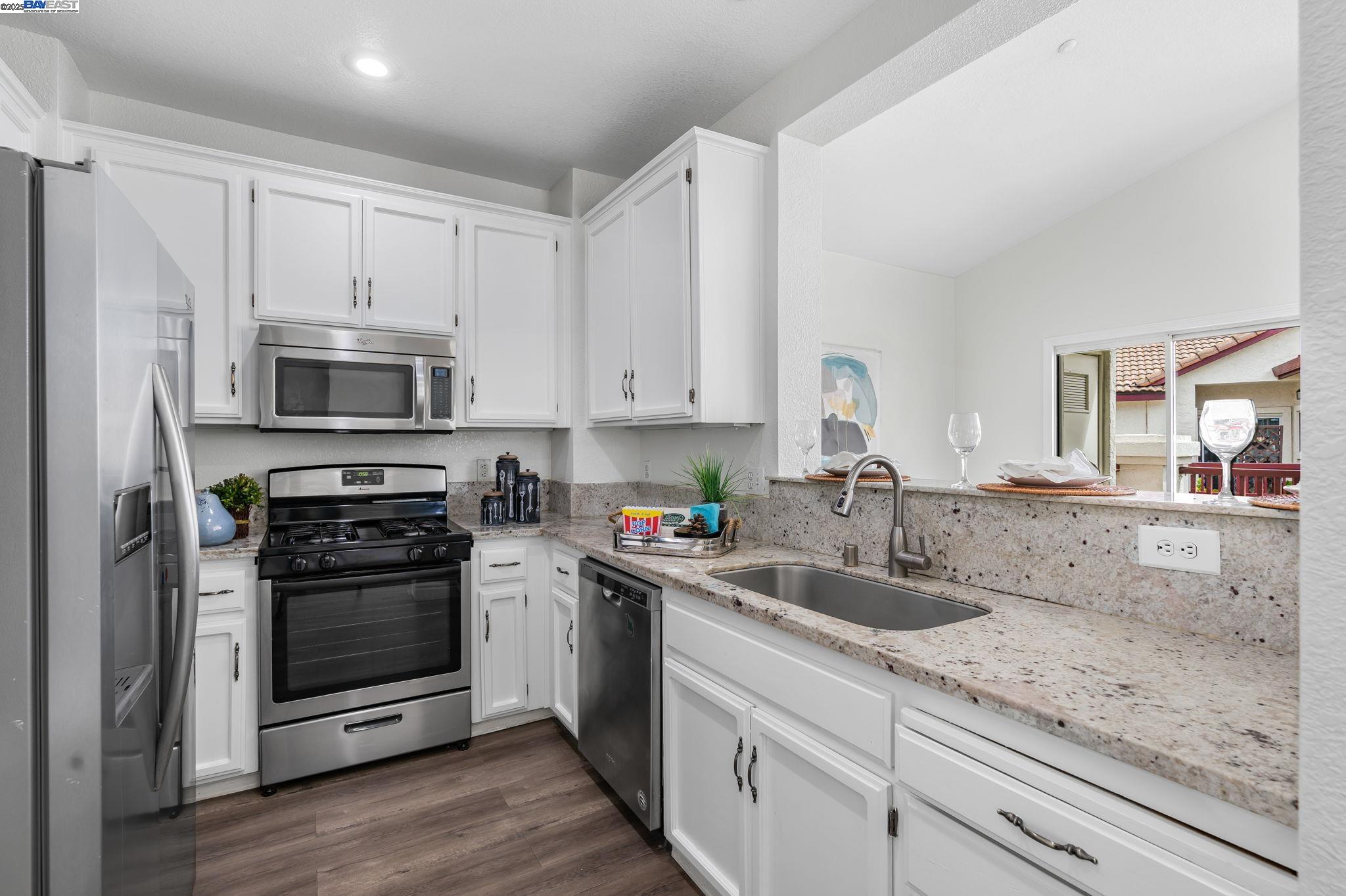 Photo #6: 41105699 Listing 