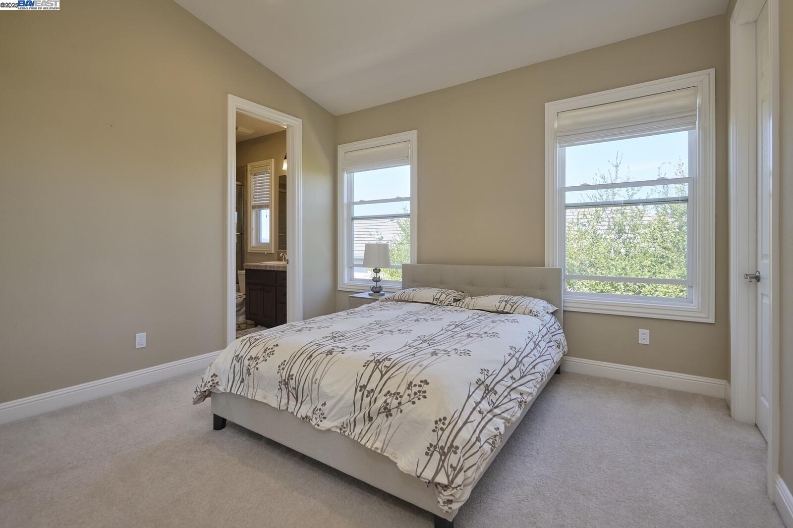 Detail Gallery Image 23 of 27 For 3272 Ashbourne Cir, San Ramon,  CA 94583 - 5 Beds | 5/1 Baths