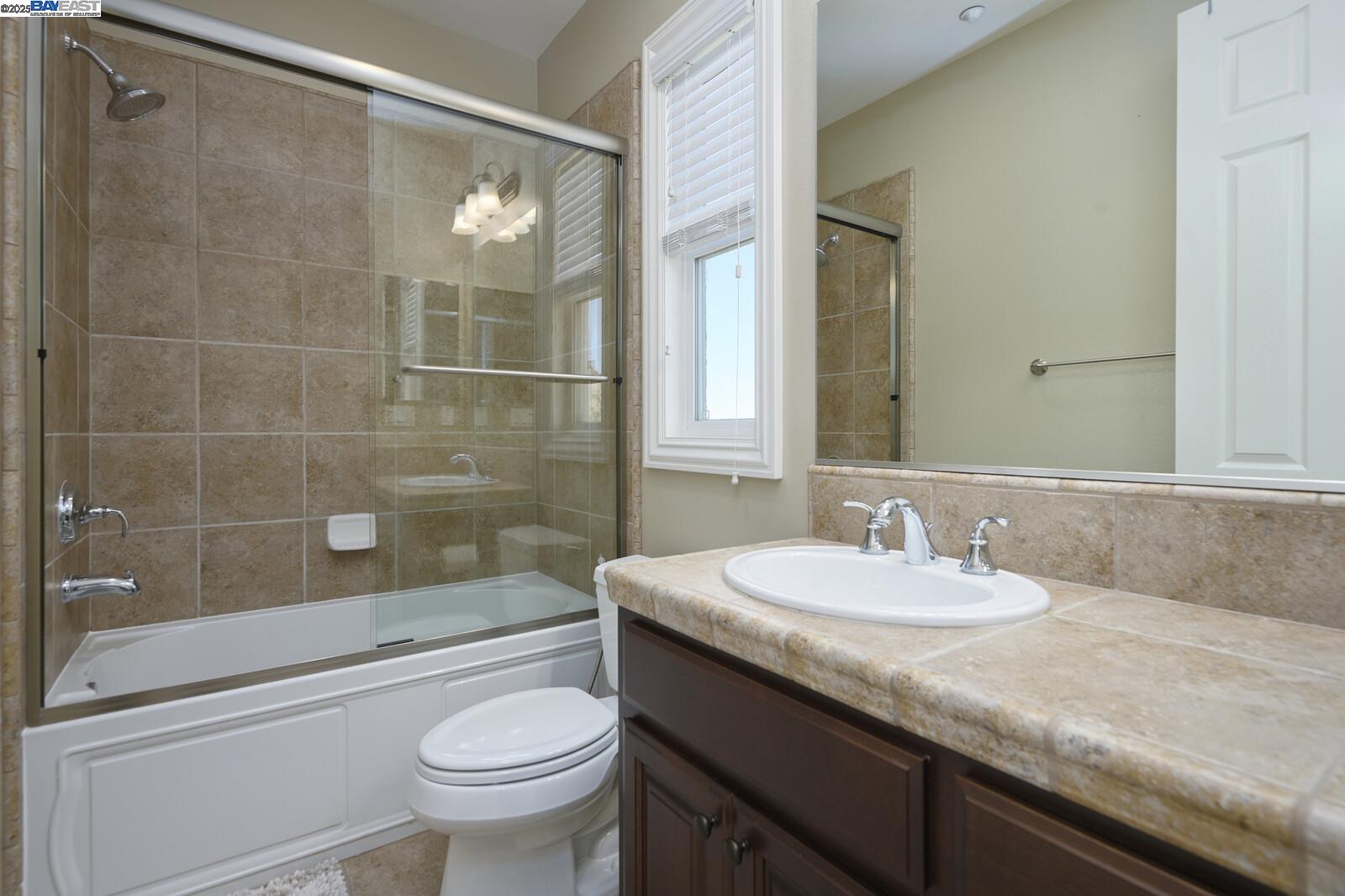 Detail Gallery Image 27 of 27 For 3272 Ashbourne Cir, San Ramon,  CA 94583 - 5 Beds | 5/1 Baths