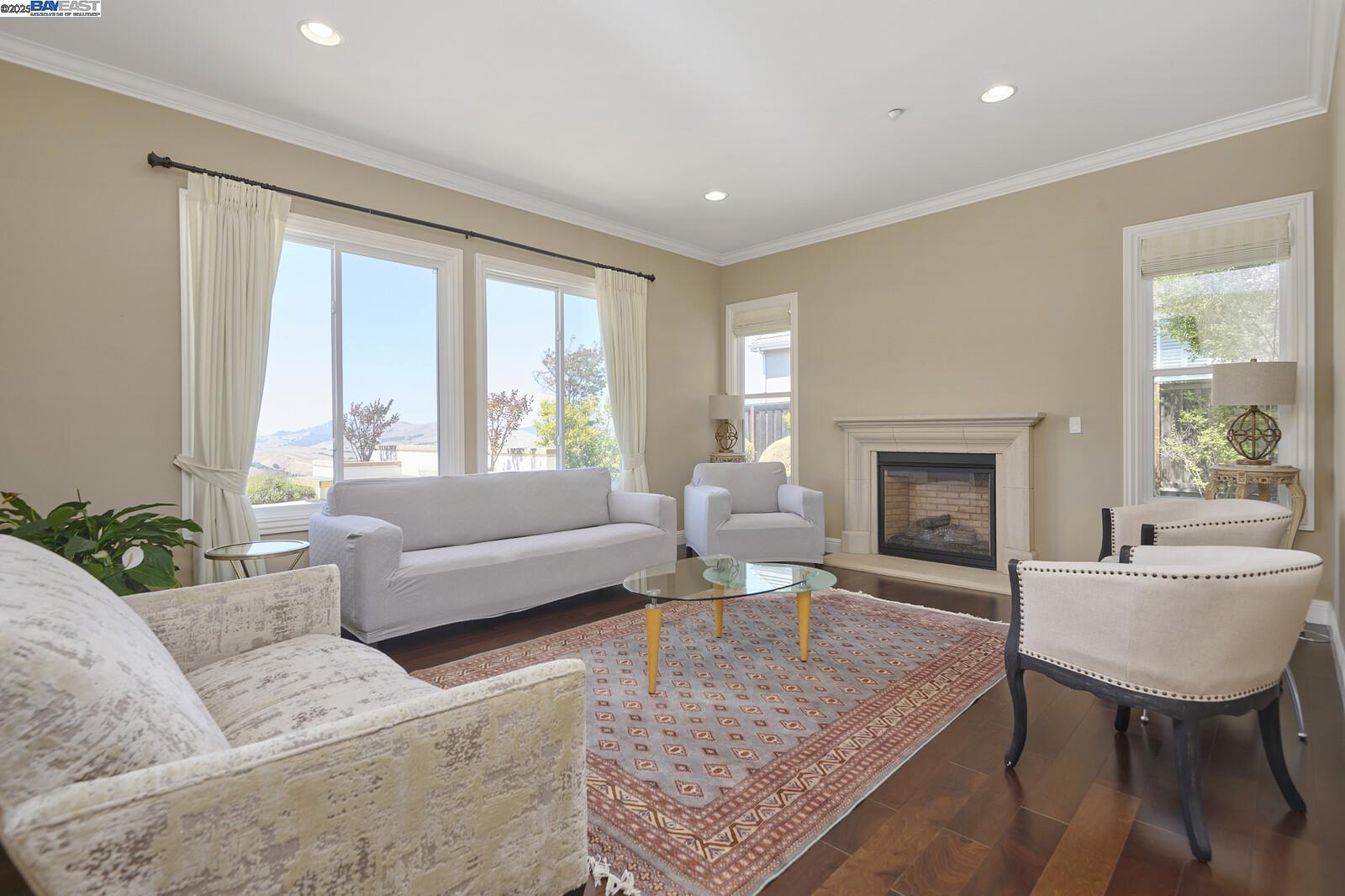 Detail Gallery Image 8 of 27 For 3272 Ashbourne Cir, San Ramon,  CA 94583 - 5 Beds | 5/1 Baths