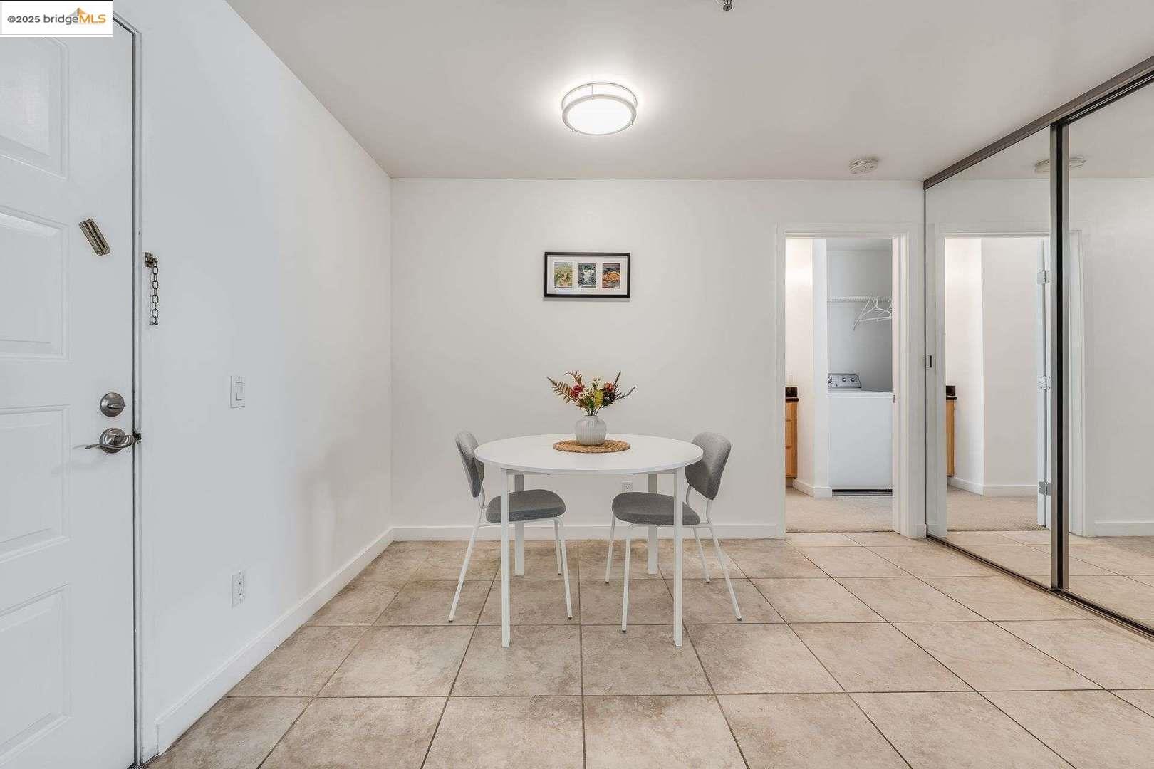 Photo #3: 41105703 Listing 
