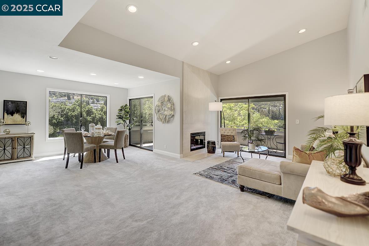 Photo #2: 41105704 Listing 