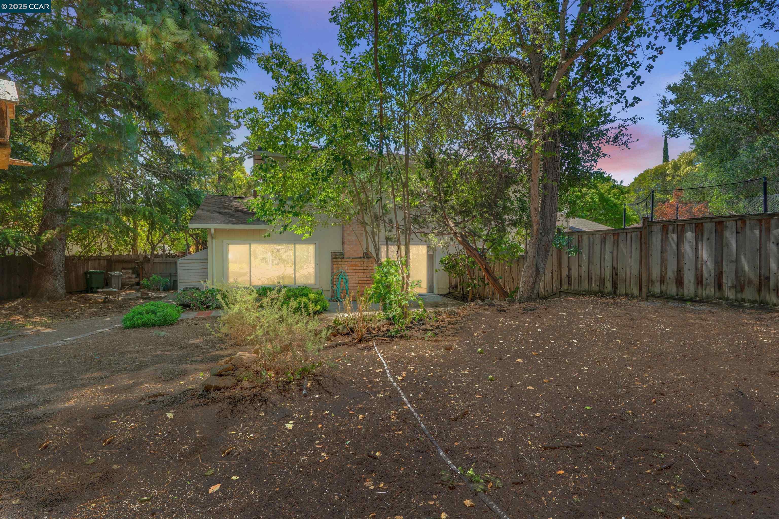 Detail Gallery Image 29 of 33 For 663 Abrigo Ct, San Ramon,  CA 94583 - 3 Beds | 2/1 Baths