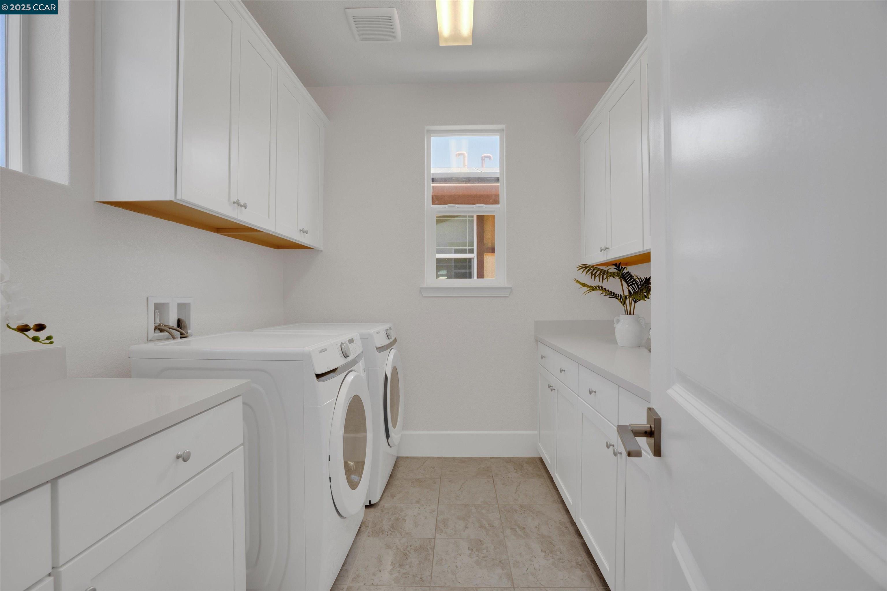 Detail Gallery Image 27 of 52 For 50 Stirling Way, Hayward,  CA 94542 - 4 Beds | 4/1 Baths
