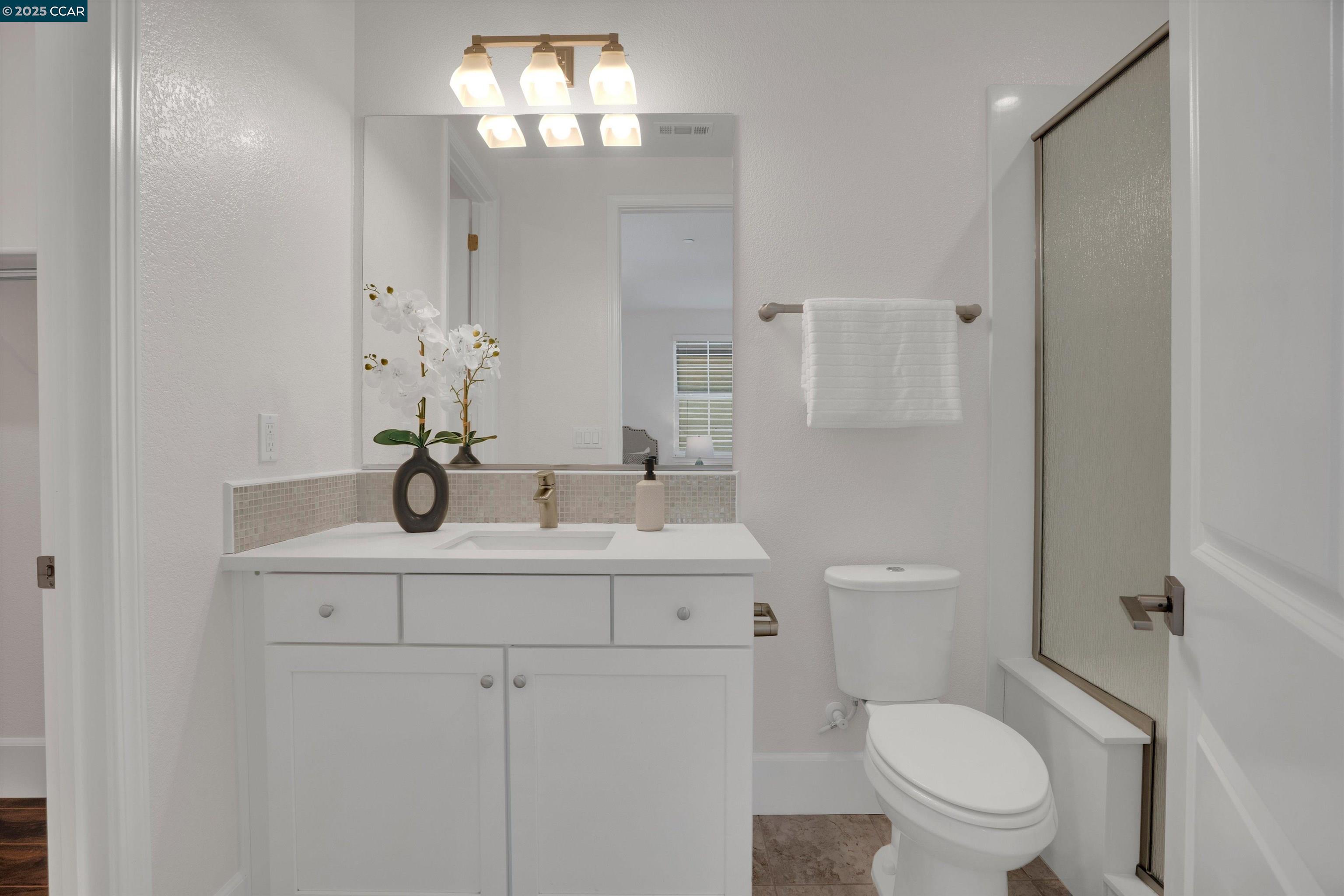Detail Gallery Image 29 of 52 For 50 Stirling Way, Hayward,  CA 94542 - 4 Beds | 4/1 Baths