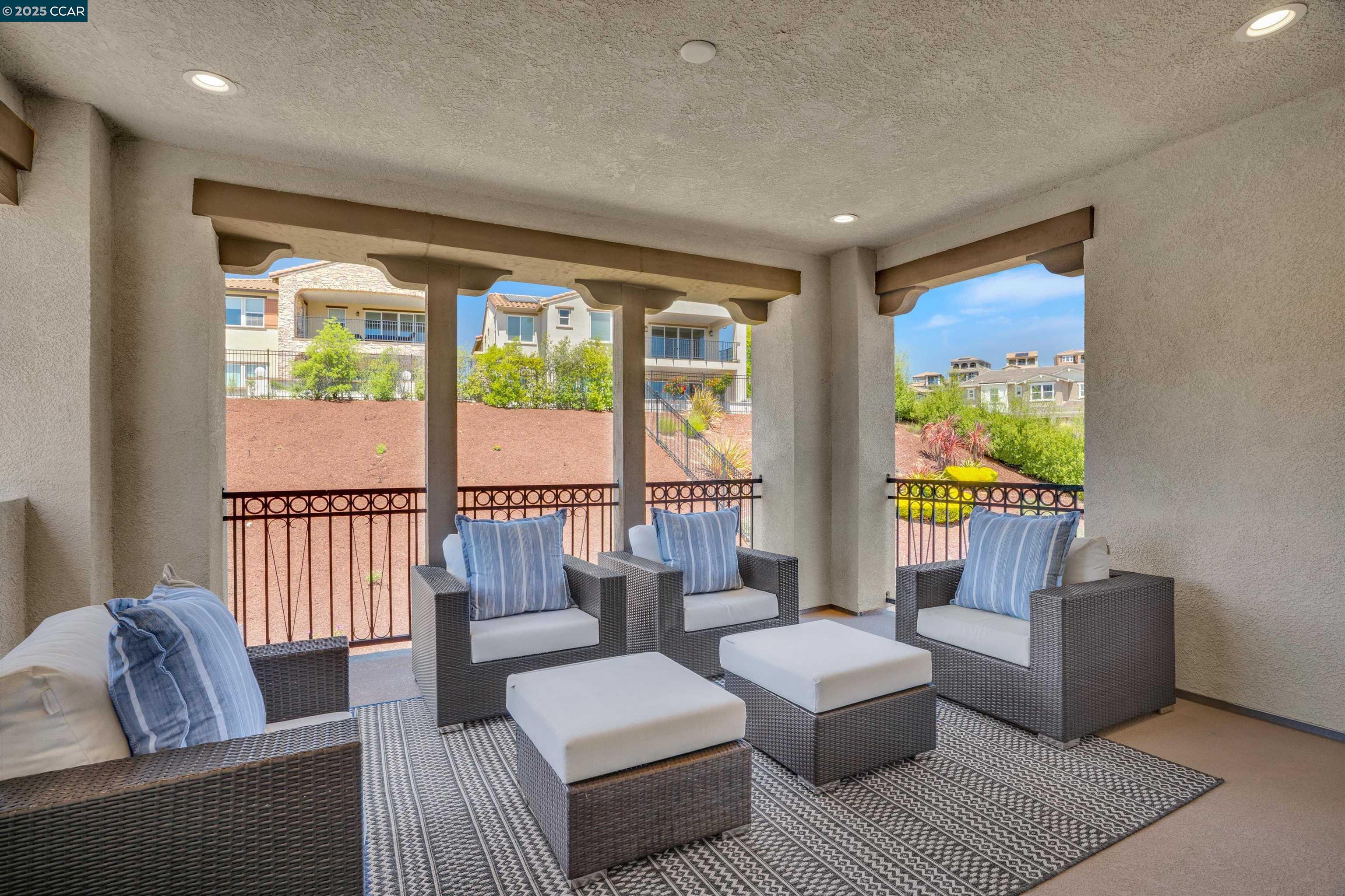 Detail Gallery Image 33 of 52 For 50 Stirling Way, Hayward,  CA 94542 - 4 Beds | 4/1 Baths