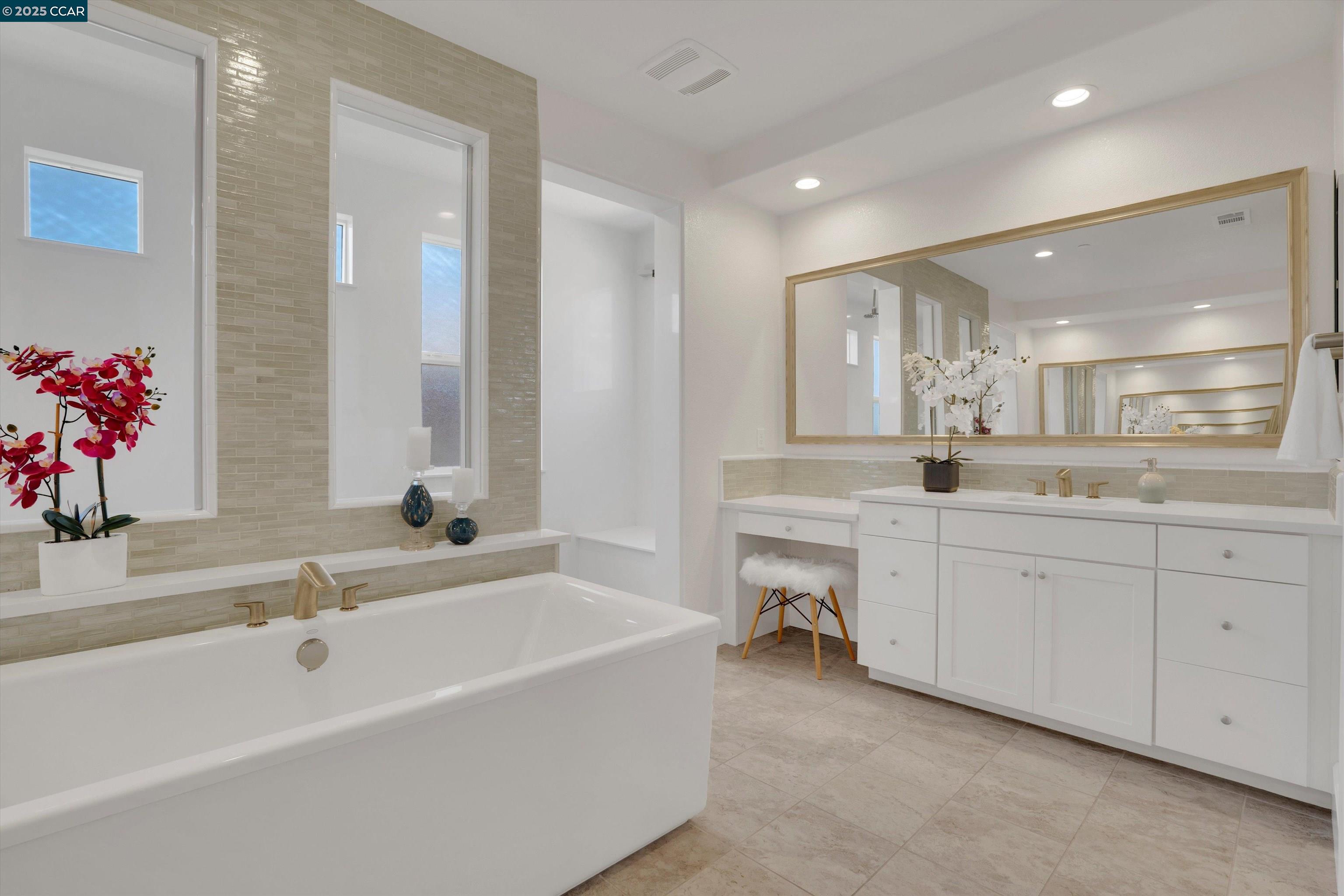 Detail Gallery Image 36 of 52 For 50 Stirling Way, Hayward,  CA 94542 - 4 Beds | 4/1 Baths