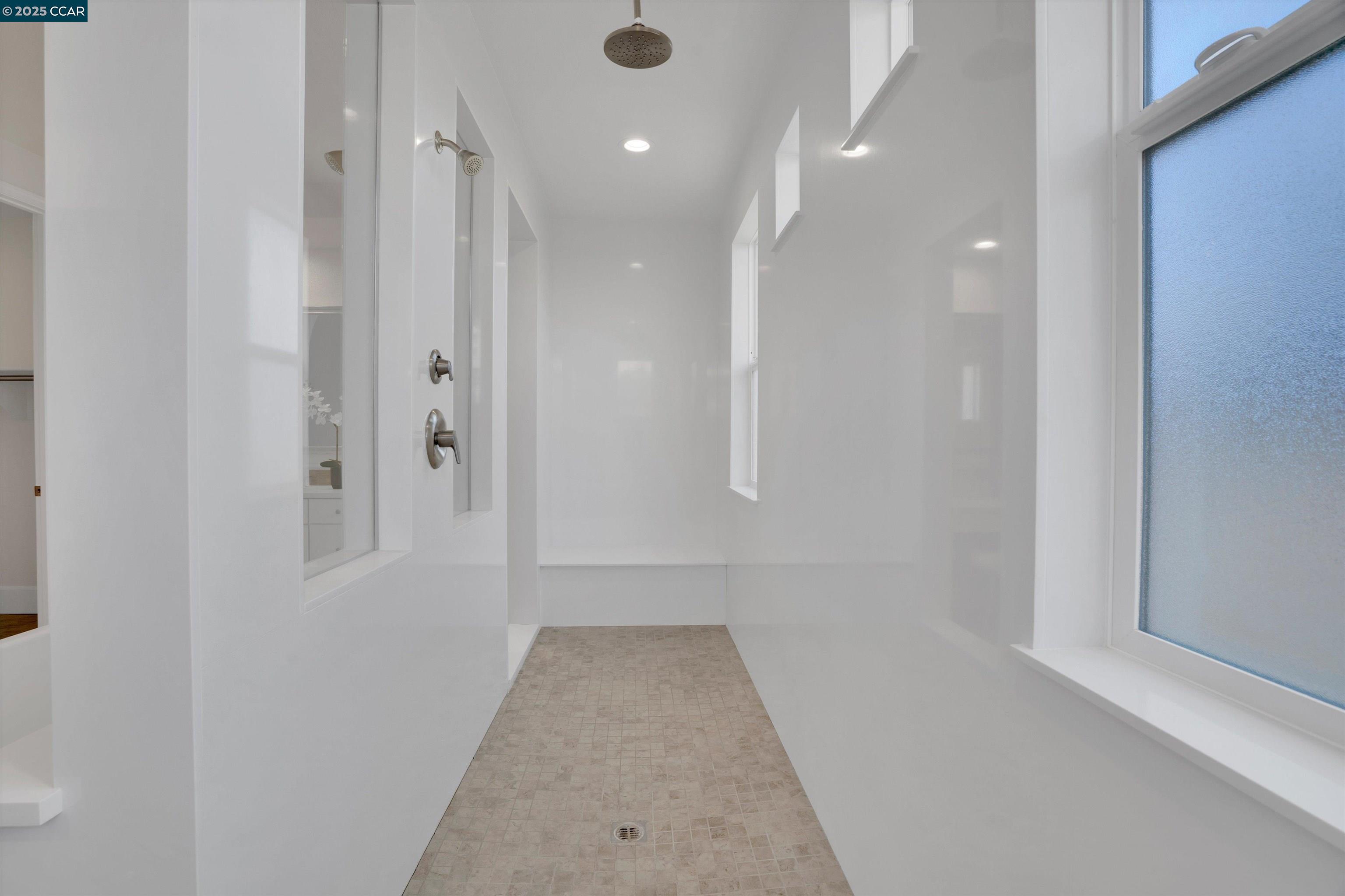 Detail Gallery Image 37 of 52 For 50 Stirling Way, Hayward,  CA 94542 - 4 Beds | 4/1 Baths