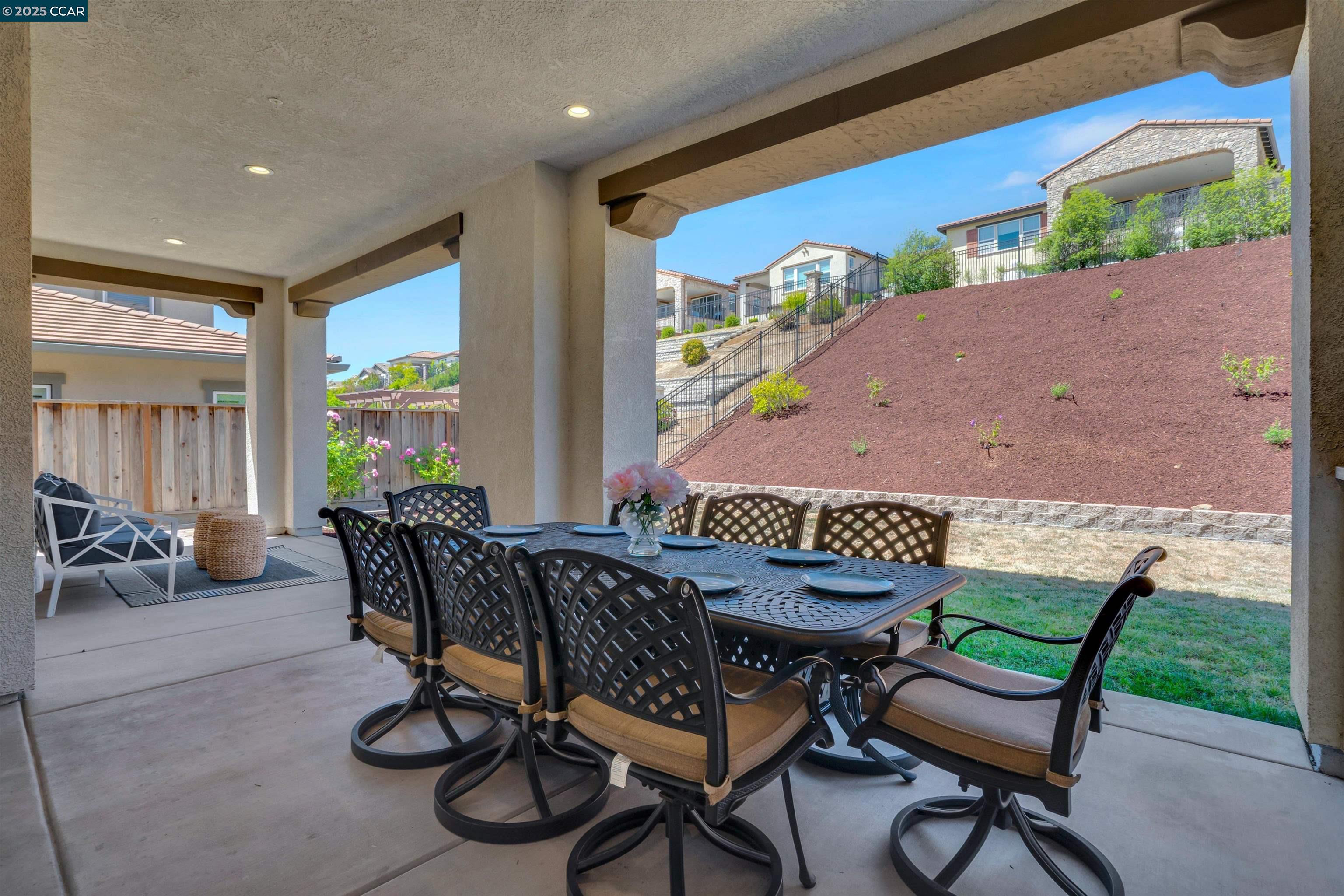Detail Gallery Image 39 of 52 For 50 Stirling Way, Hayward,  CA 94542 - 4 Beds | 4/1 Baths