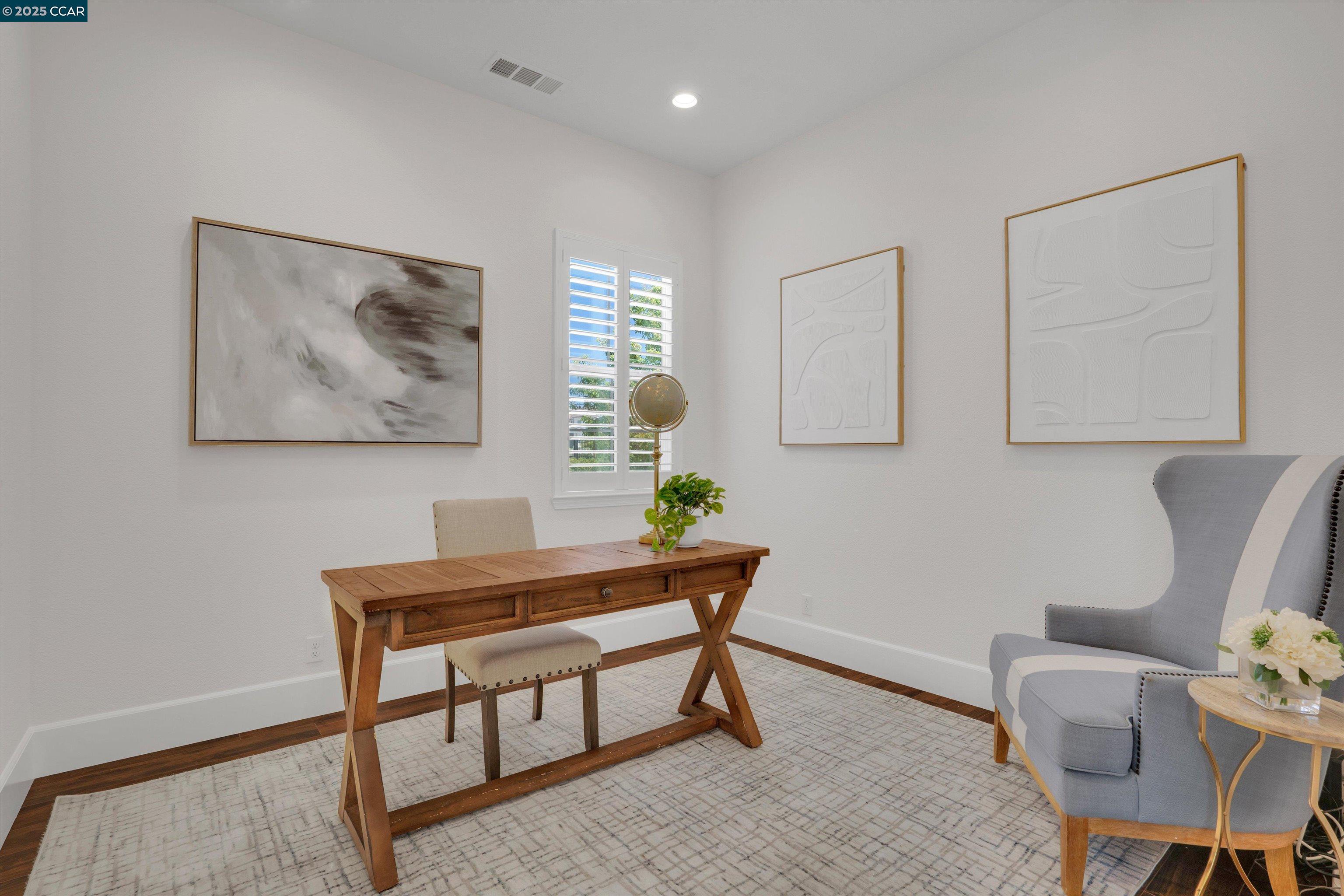 Detail Gallery Image 5 of 52 For 50 Stirling Way, Hayward,  CA 94542 - 4 Beds | 4/1 Baths